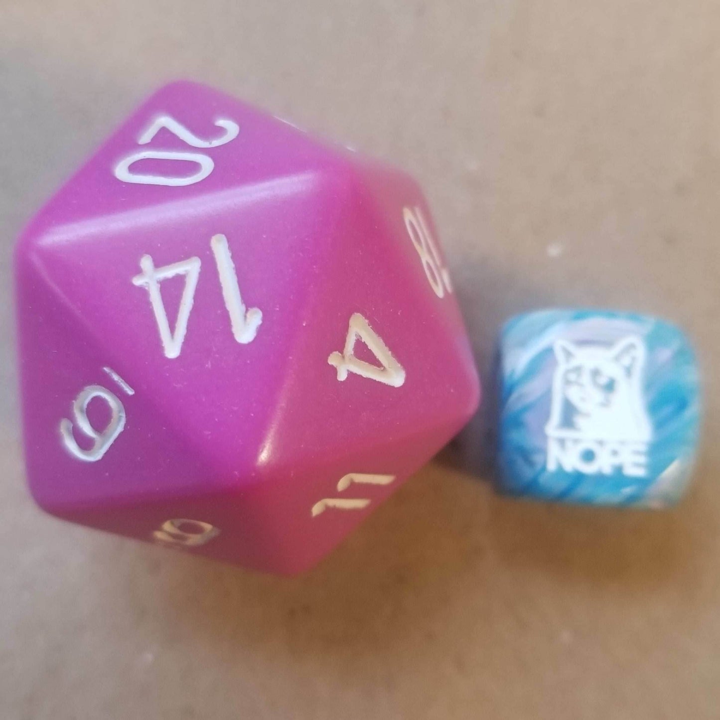 34mm (L) Single d20 Opaque Polyhedral Light Purple/white d20 (Sold per die) -