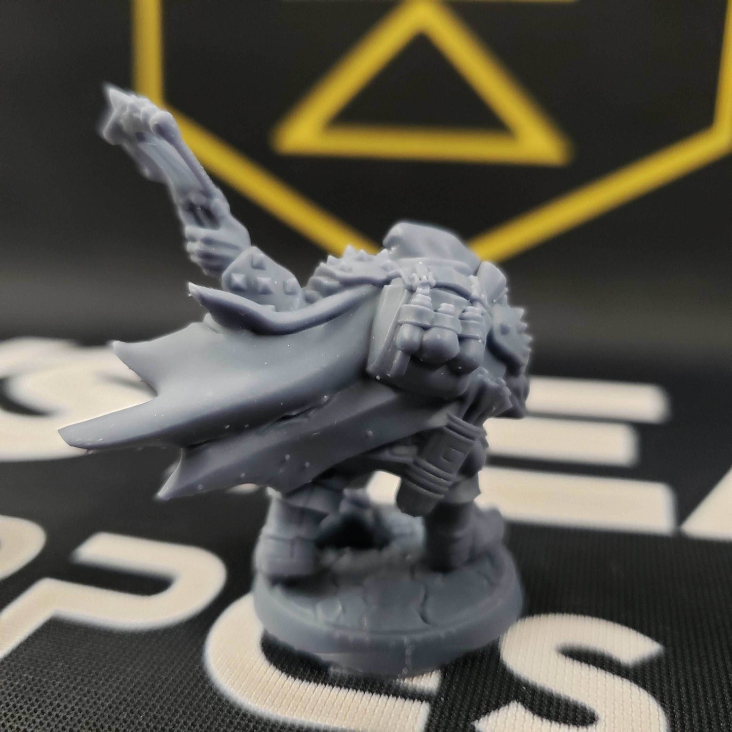 Merrian Silverfinger (Male Dwarf) -