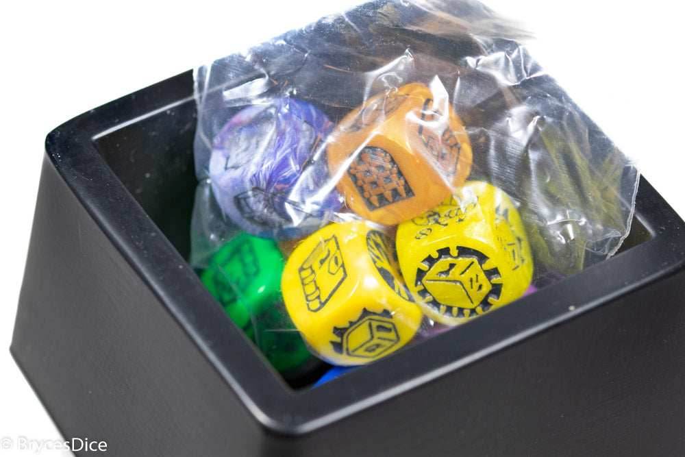 DiceMasters Doom Cubes; 1 Rare, 3 Uncommon, 4 Common Dice (Circa 1997) -