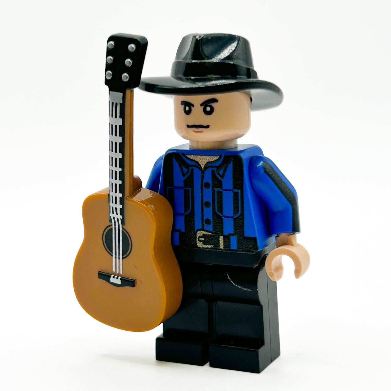 Garth Brooks Musician Minifig (Buildin' the Wind) - B3 Customs -