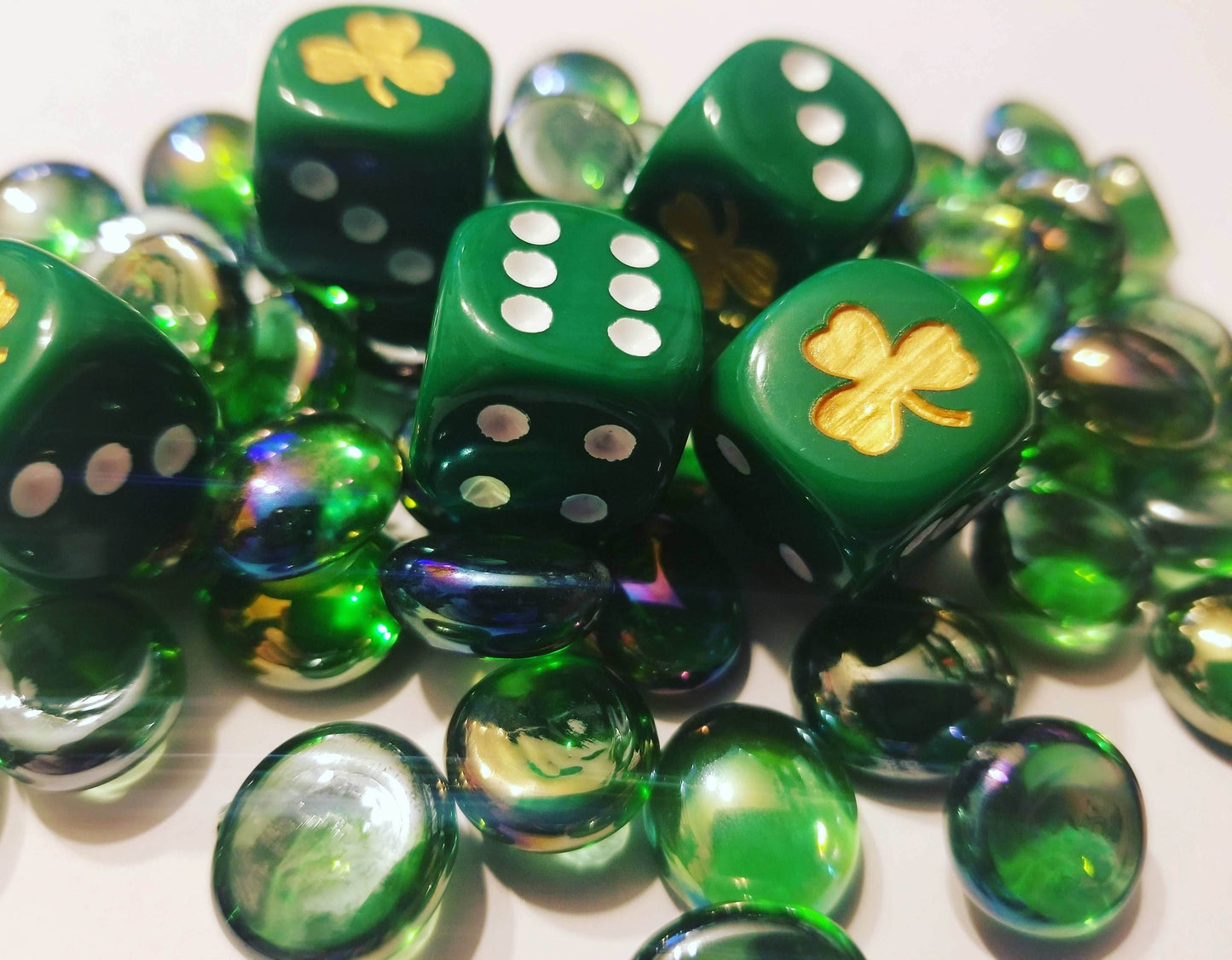 Gold Shamrock Opaque Green Die 16mm D6 Chessex Dice - with White Pips -