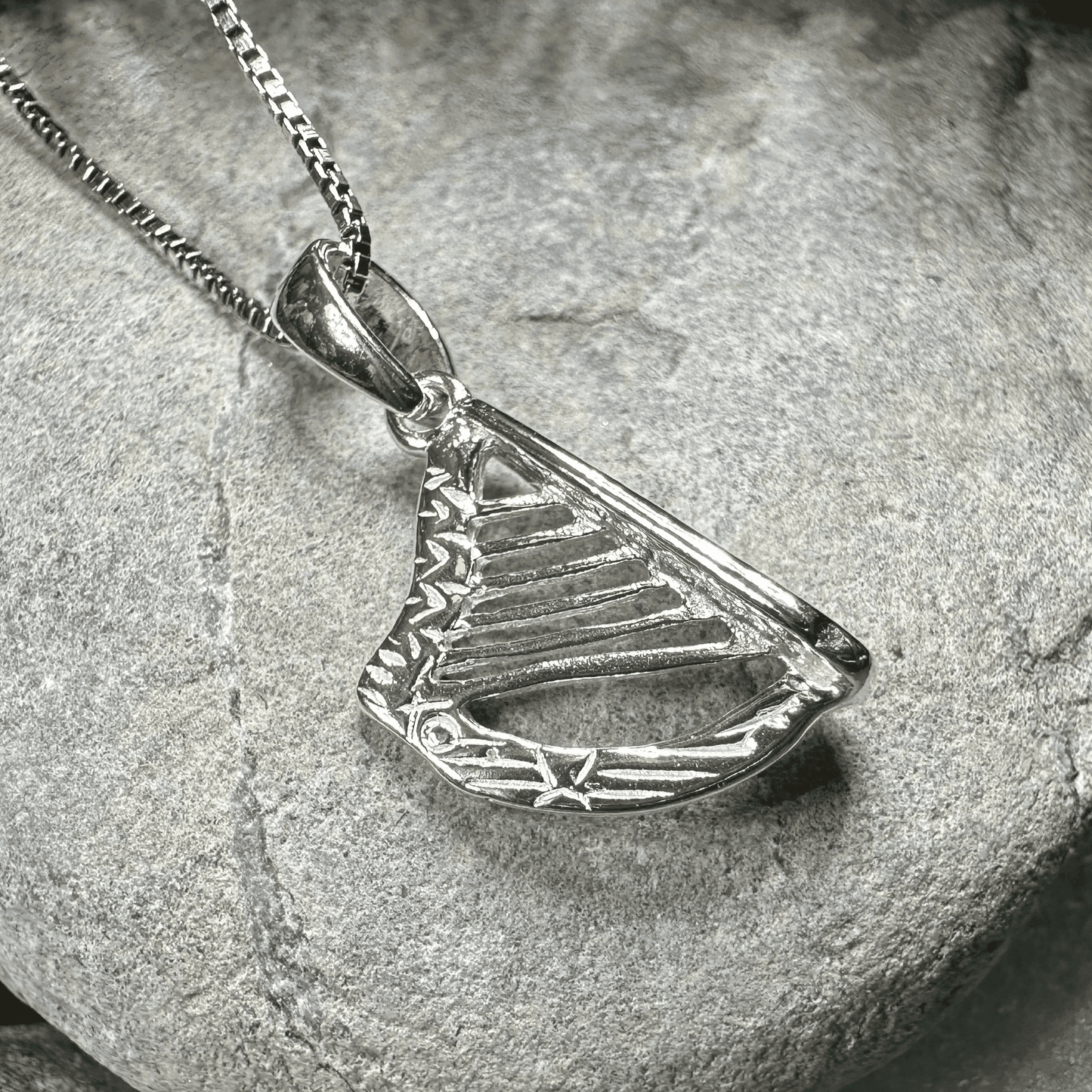 Petite Irish Harp Necklace - 18