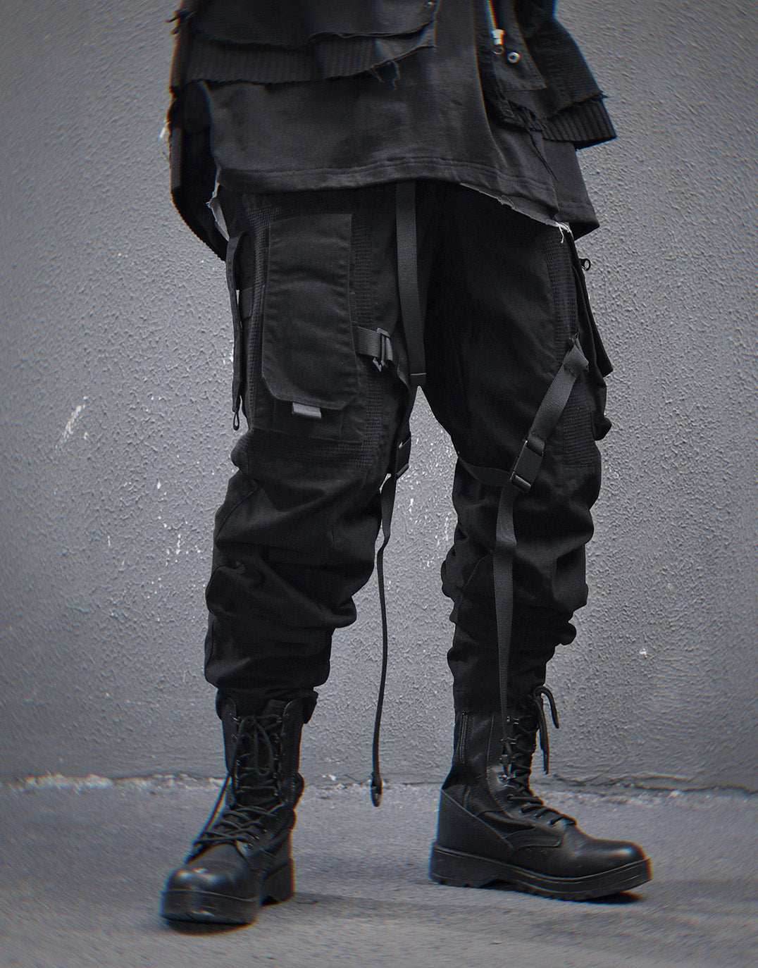 HiP46 Black NX Cargo Pants - M
