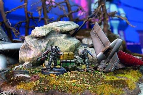 Fallout: Wasteland Warfare - Brotherhood of Steel - Elder Maxon and Captain Kells -