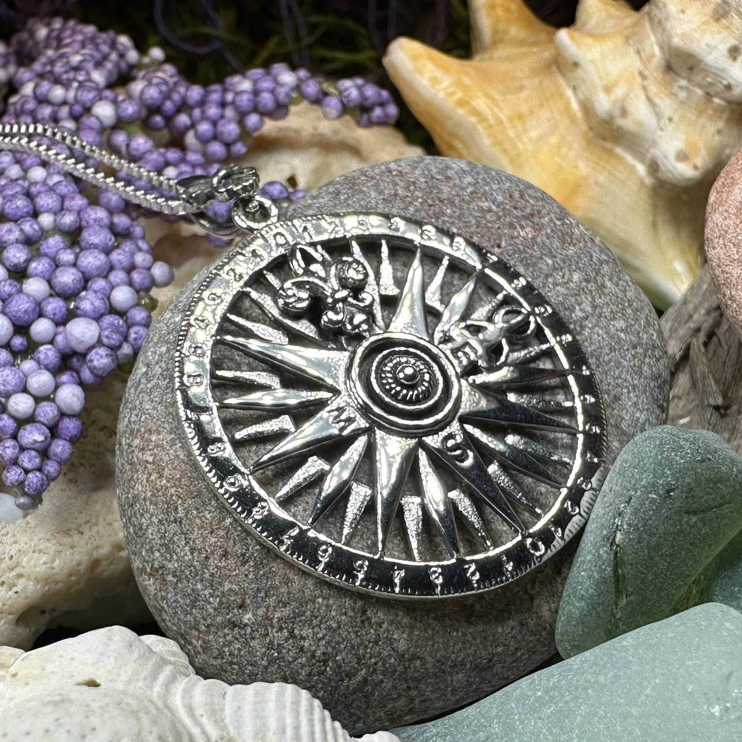 Wonderful Journey Compass Necklace - 18
