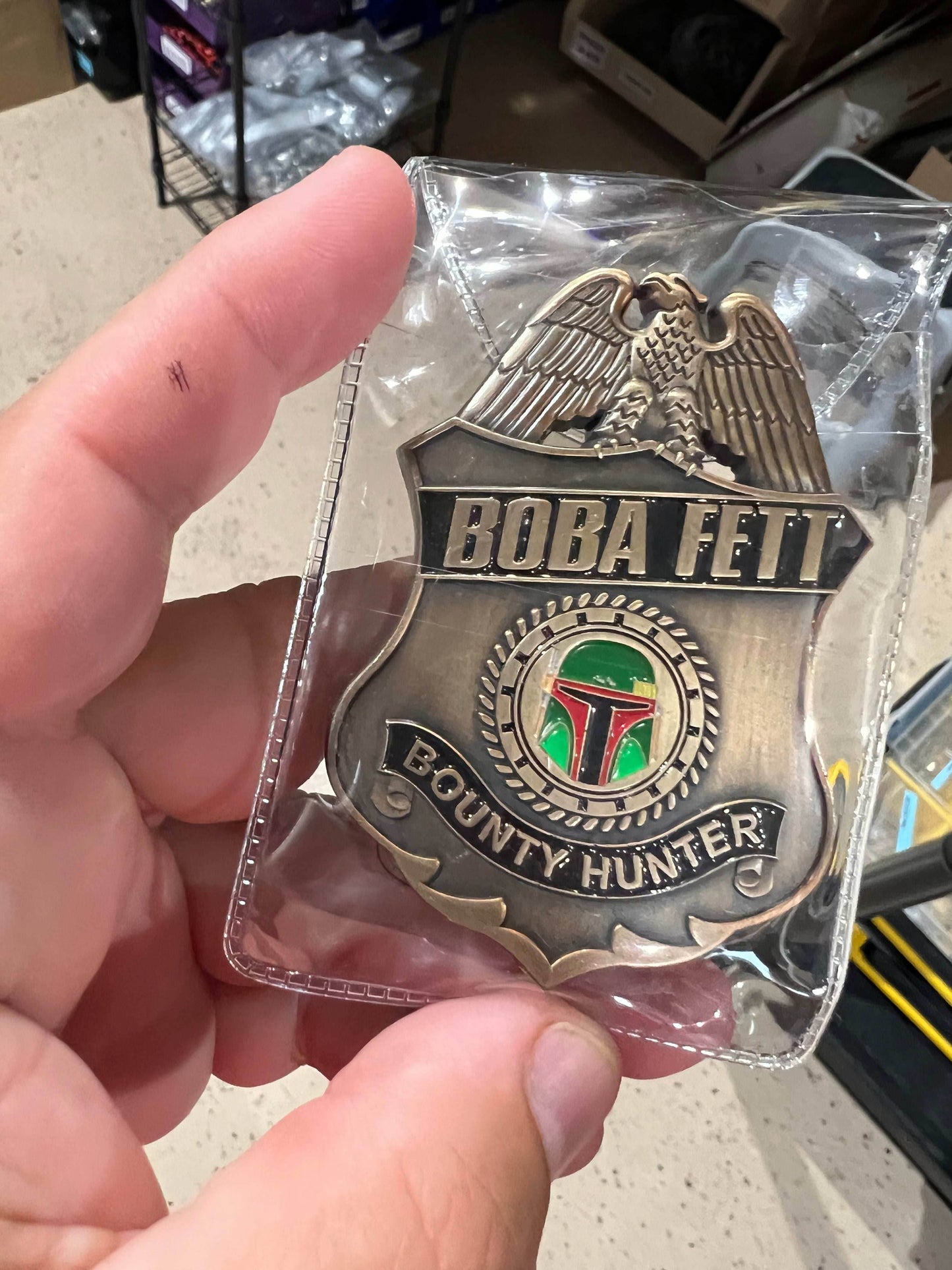BL16-016 Boba Fett Bounty Hunter Full Size pin -