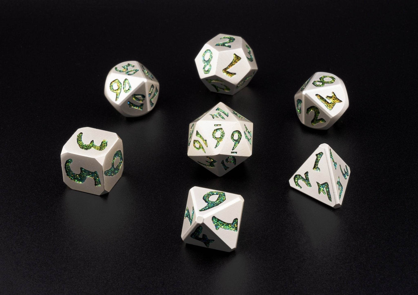Tempest Fang Dice Set -