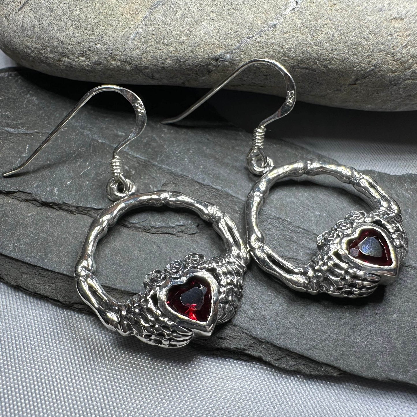 Claddagh Stud Earrings - Garnet