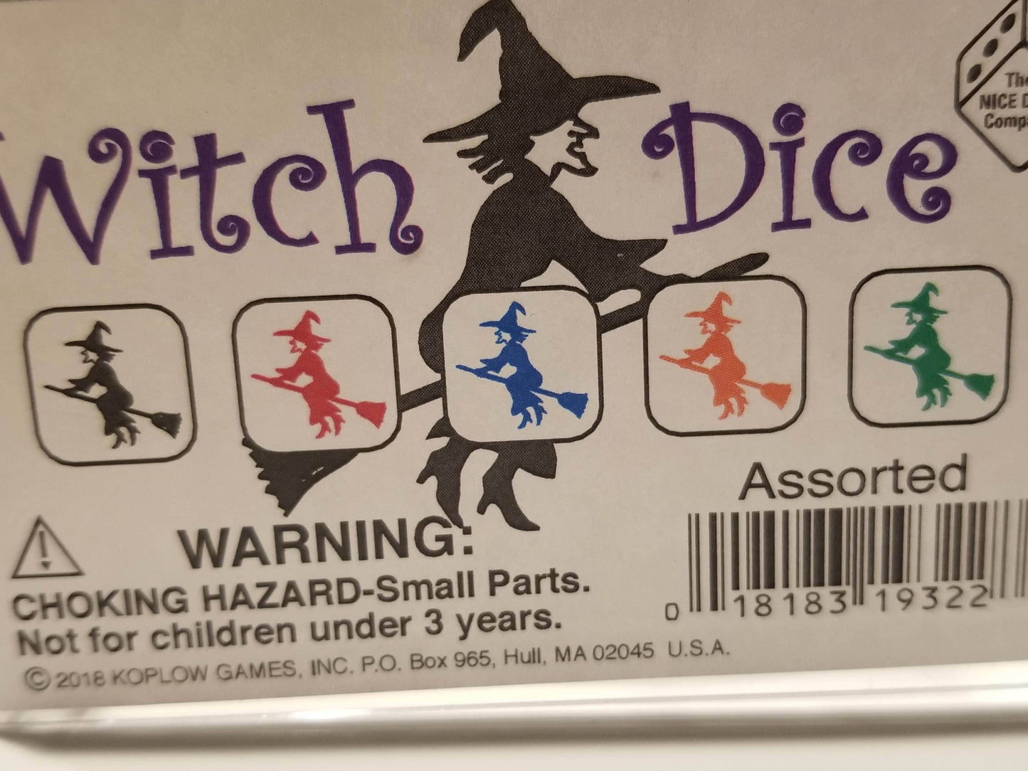 Blue Witch and Witch Hats Dice Custom 16mm - 1 Die