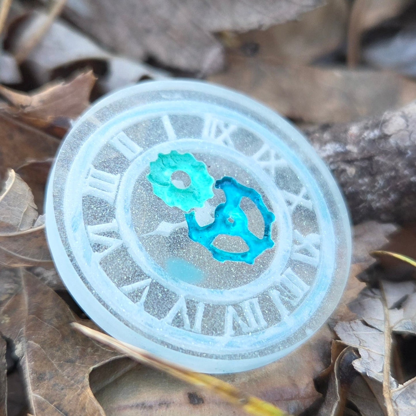 'Biding Time' Individual Clock Gears Steampunk Handmade Resin D2 Gaming TTRPG Chance Flip