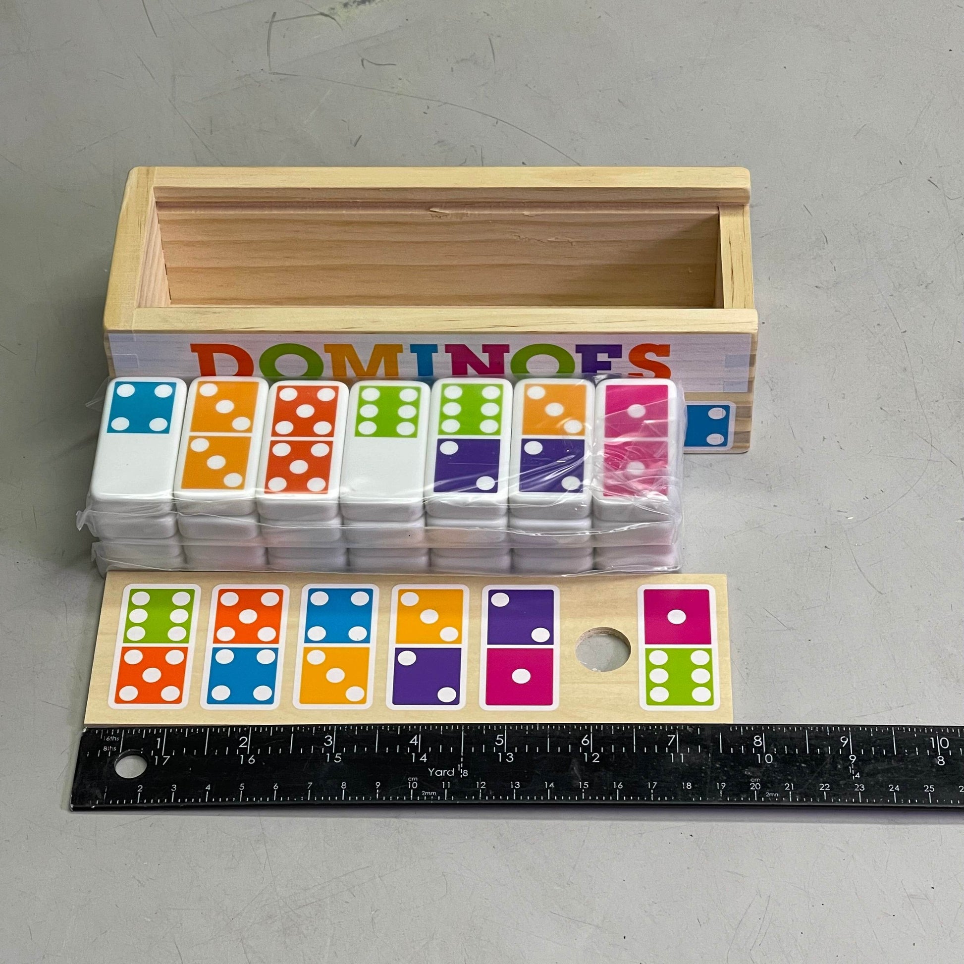 MELISSA & DOUG Dominoes Game 28 Pieces Multicolor Wood 30388 - 