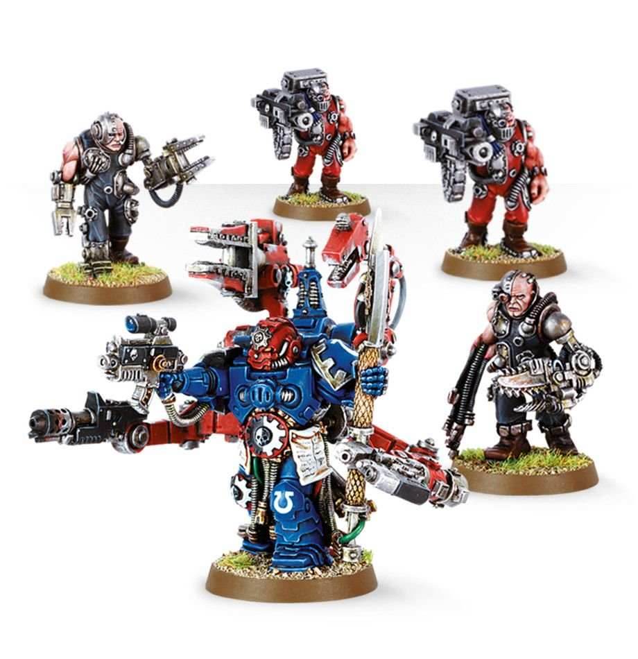 Warhammer 40K: Space Marines - Techmarine with Servitors - 