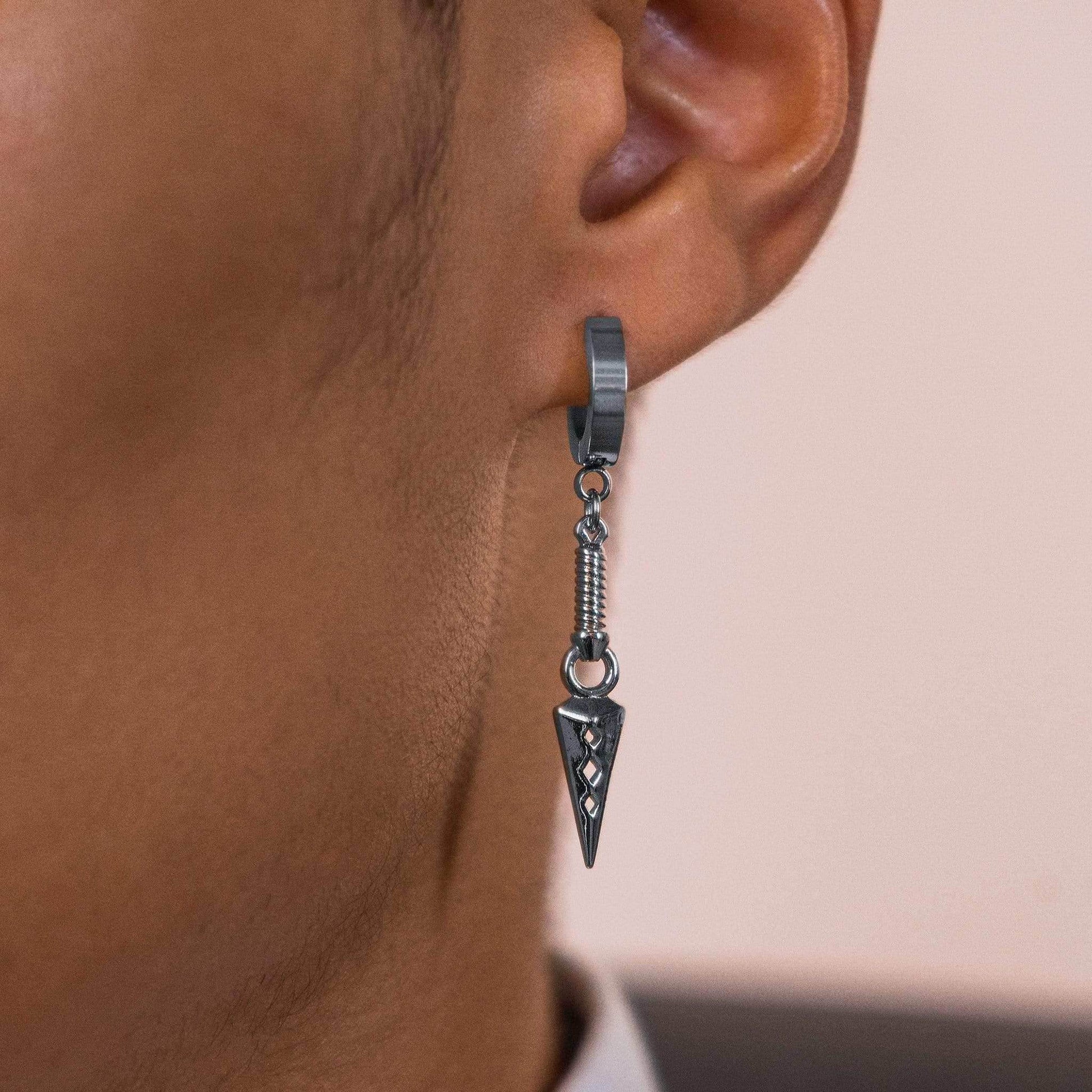 Naruto™ Zaku's Kunai Earring - Black / Single
