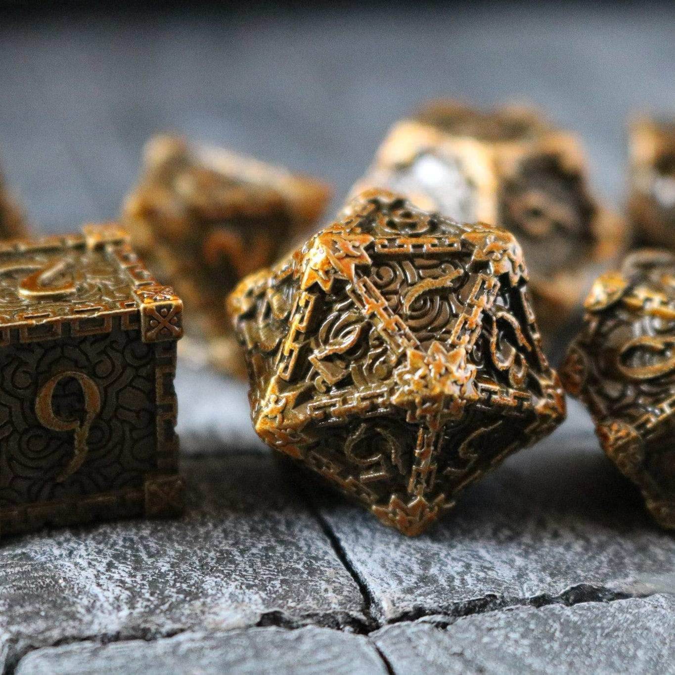 Dagger Gold Metal DND Dice Set - Only 1 D20