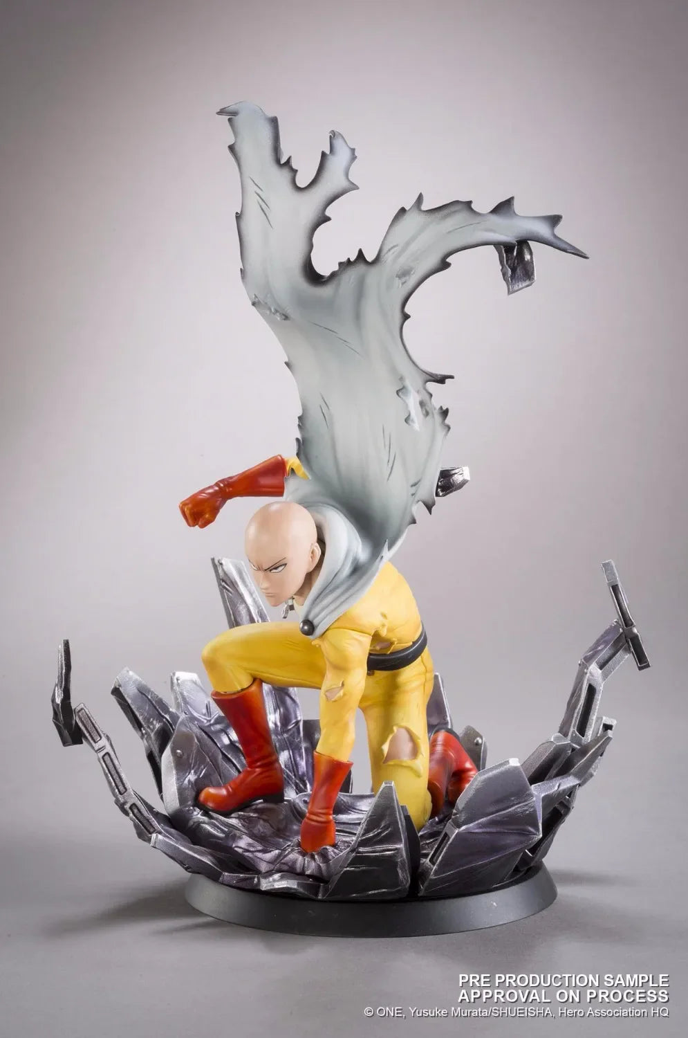 Saitama Anime Figure, ONE PUNCH MAN Action Figures PVC Statue Collection 25 CM