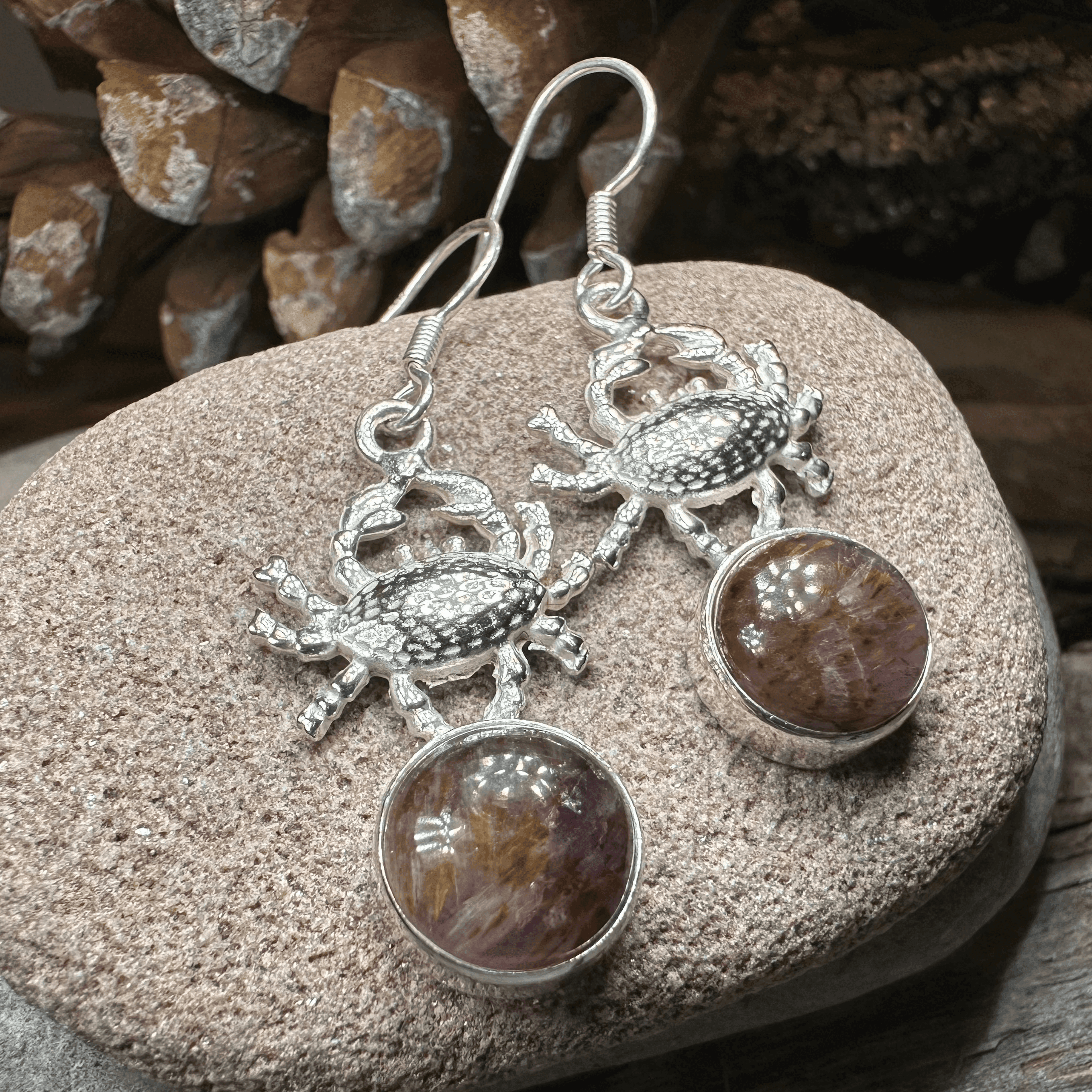 Seychelles Crab Earrings - Round