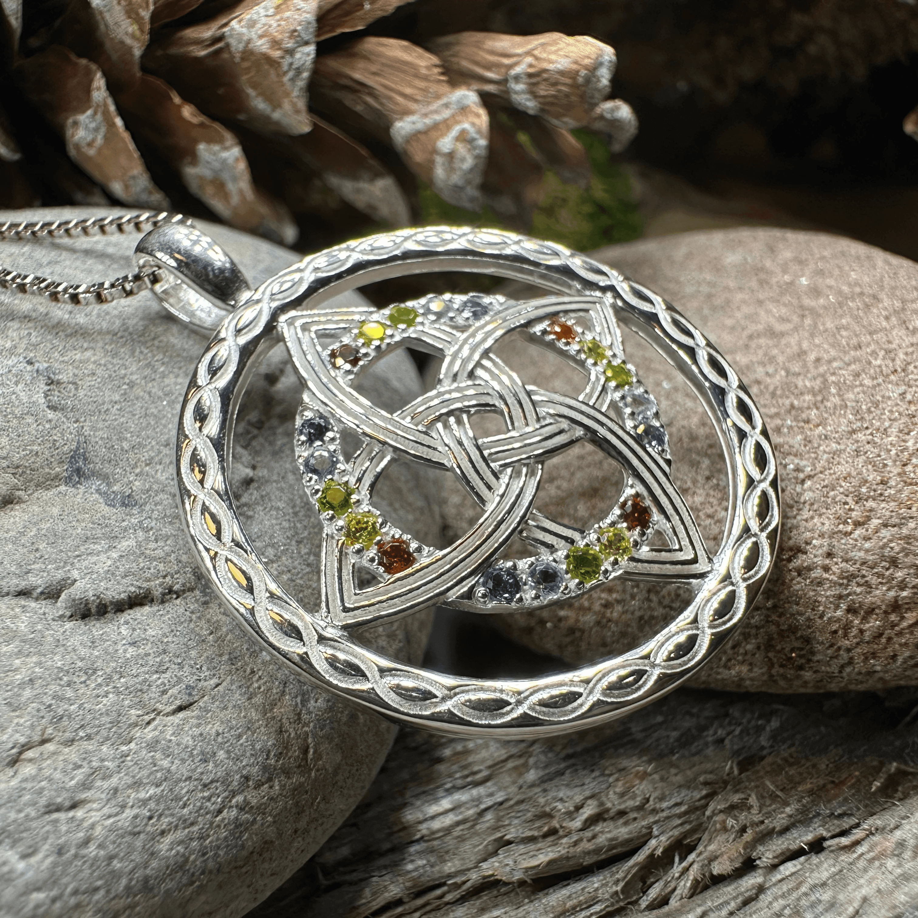 Colors of Ireland Celtic Knot Necklace - 18