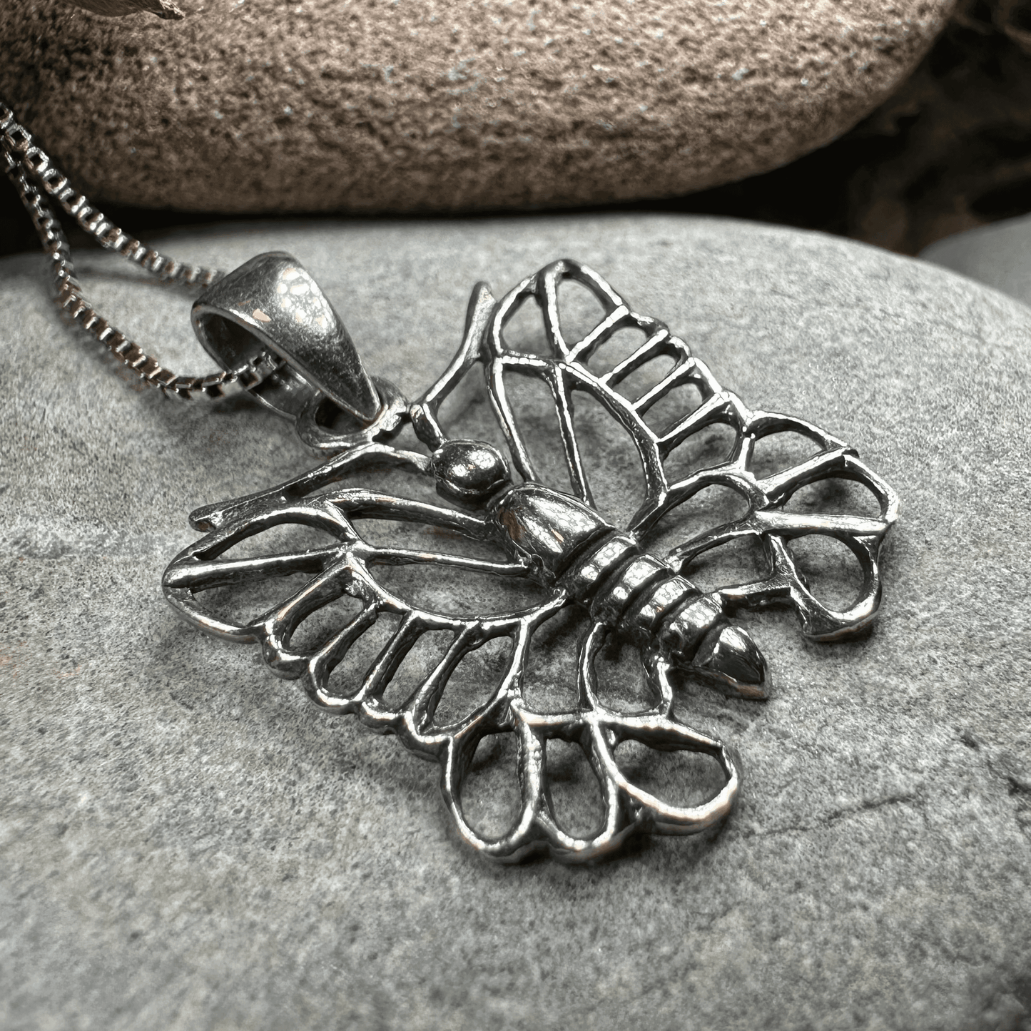 Blanca Butterfly Necklace - 18