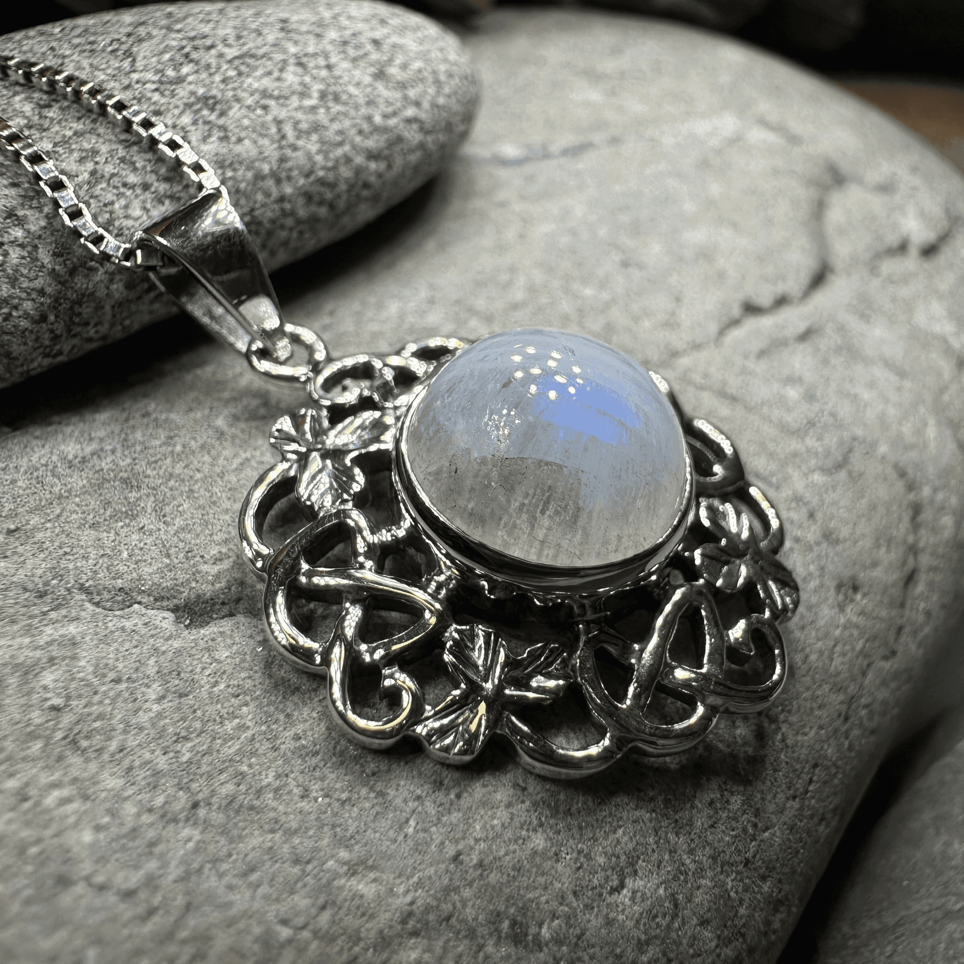 Elana Shamrock Moonstone Necklace - 18