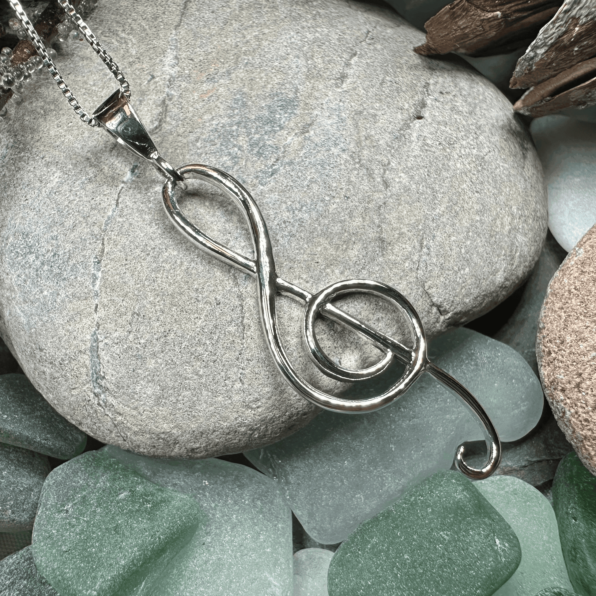 Music Note Artisan Necklace - 