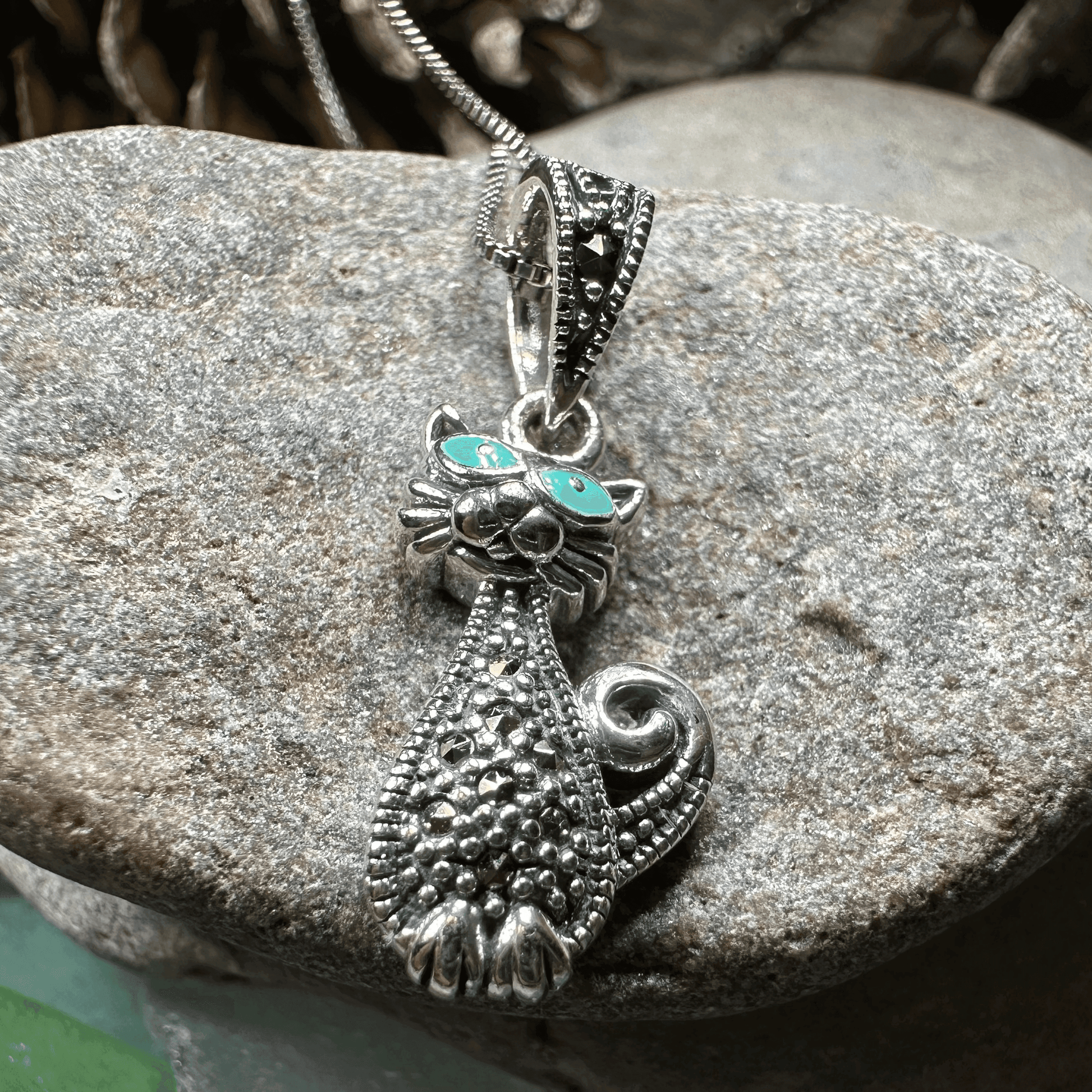 Sophisticated Marcasite Cat Necklace - 18