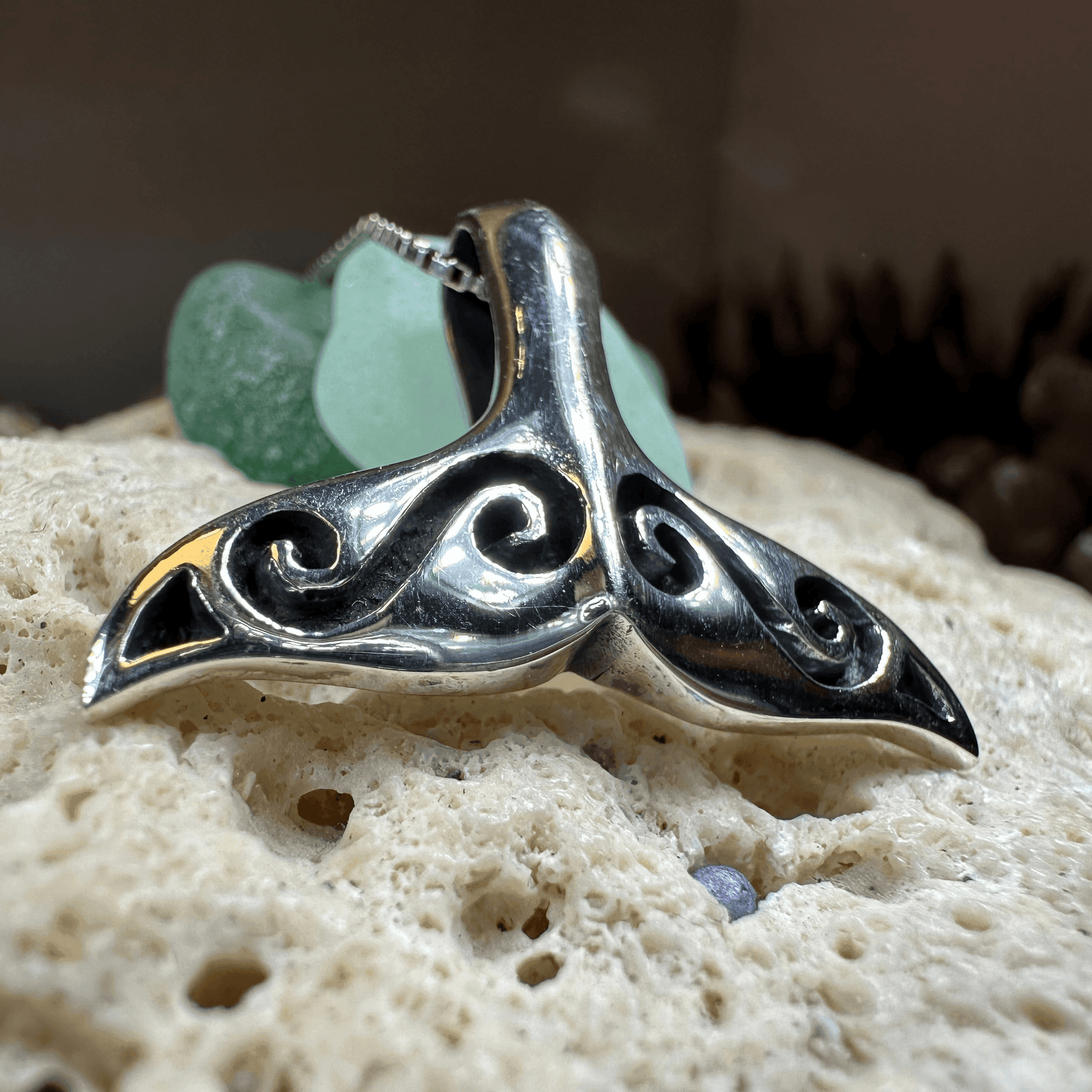 Míol Mór Whale Tail Necklace - 