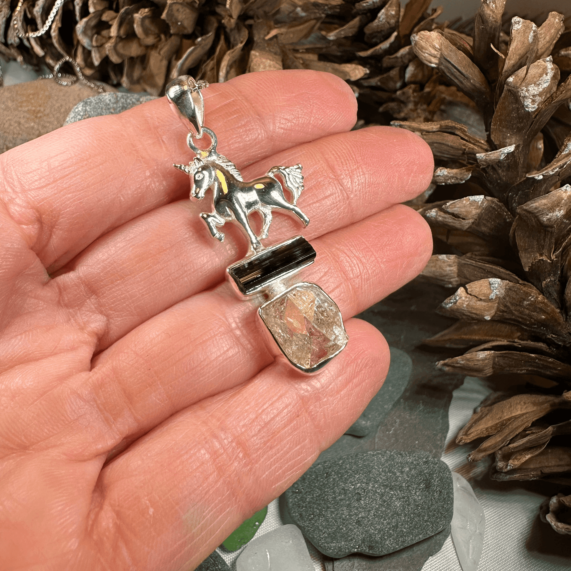 Skyprancer Unicorn Necklace - 18 / Aquamarine
