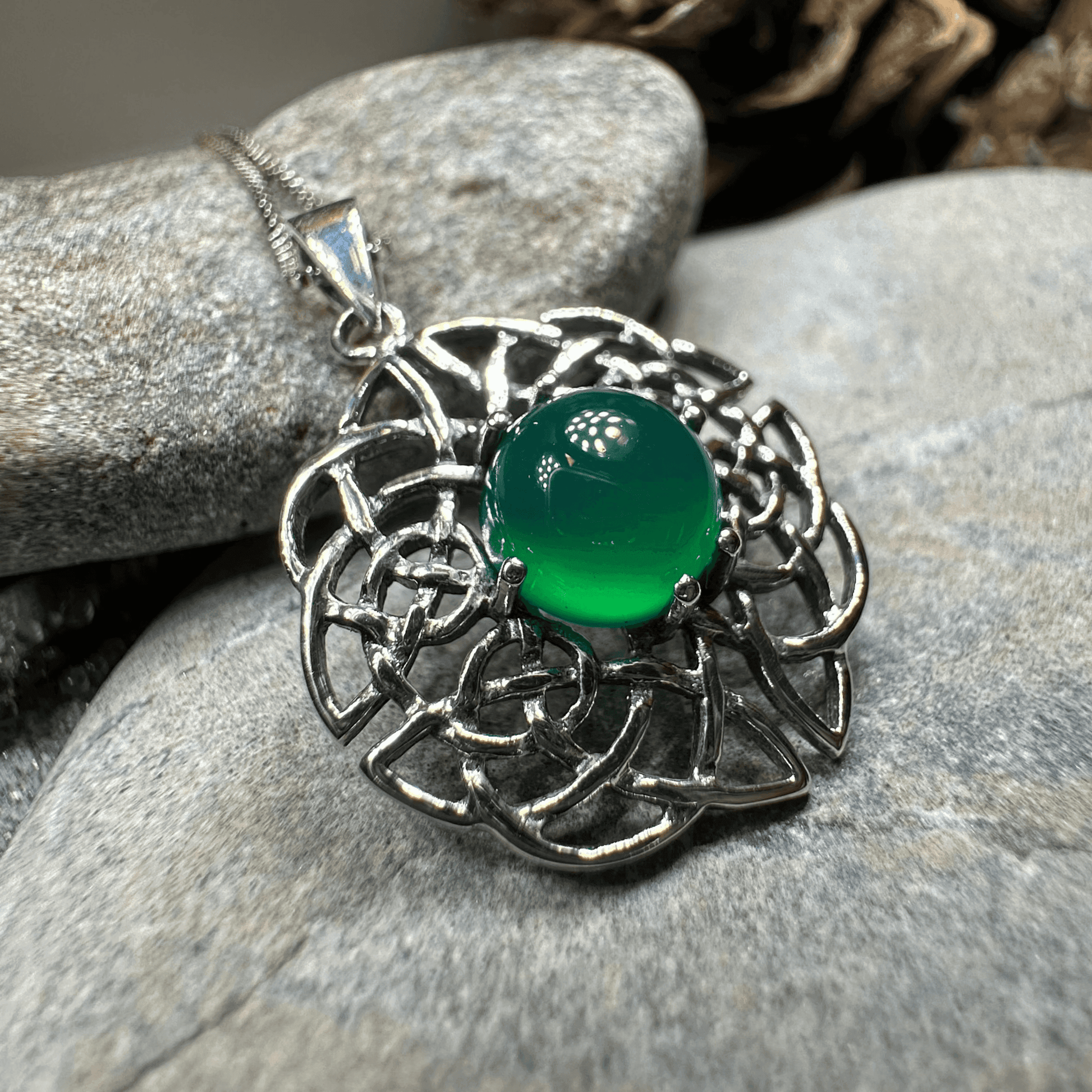 Elvenfire Celtic Knot Necklace - 18