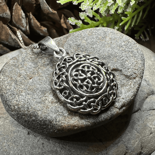 Laidley Celtic Knot Necklace - 18