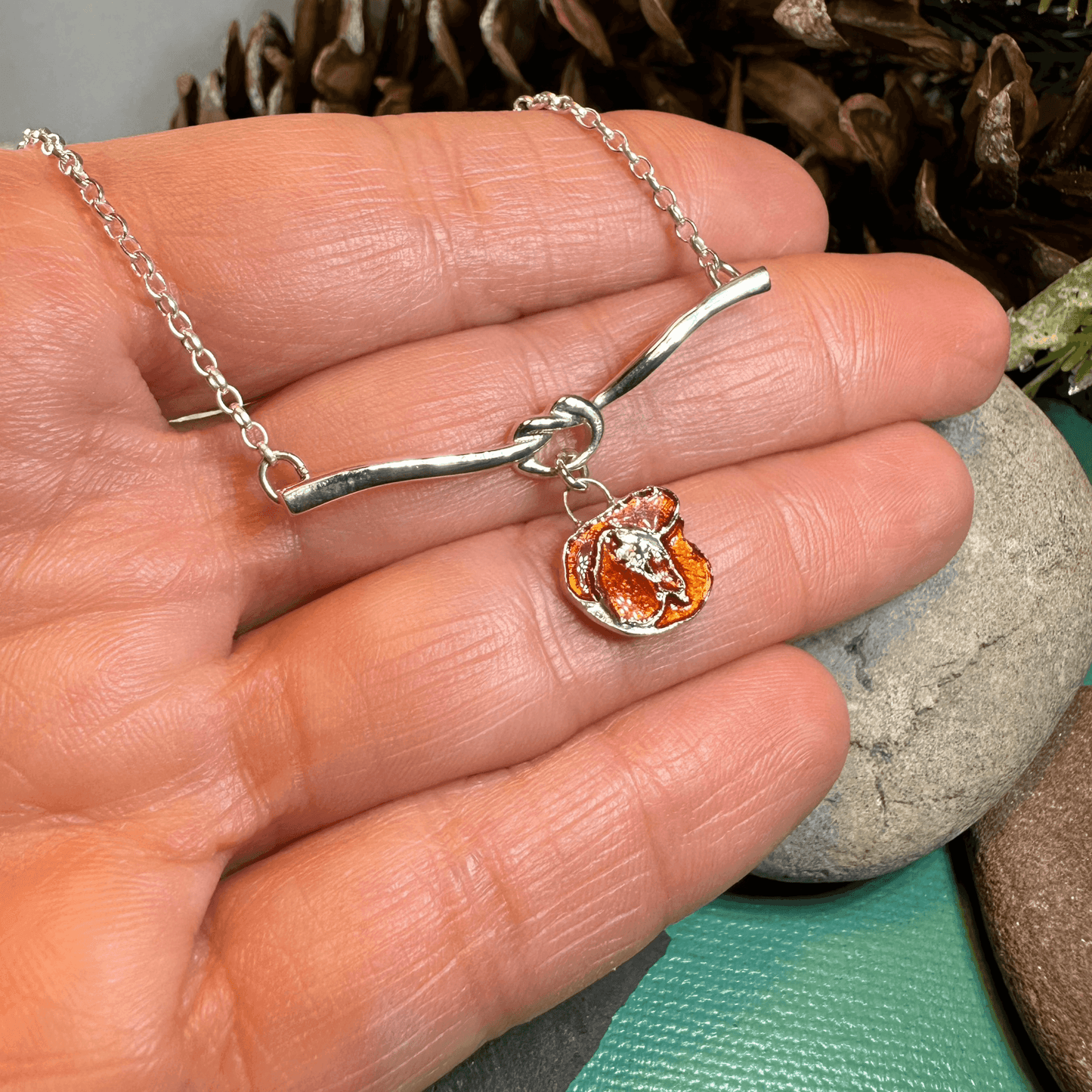 Poppy Flower Necklace - 18