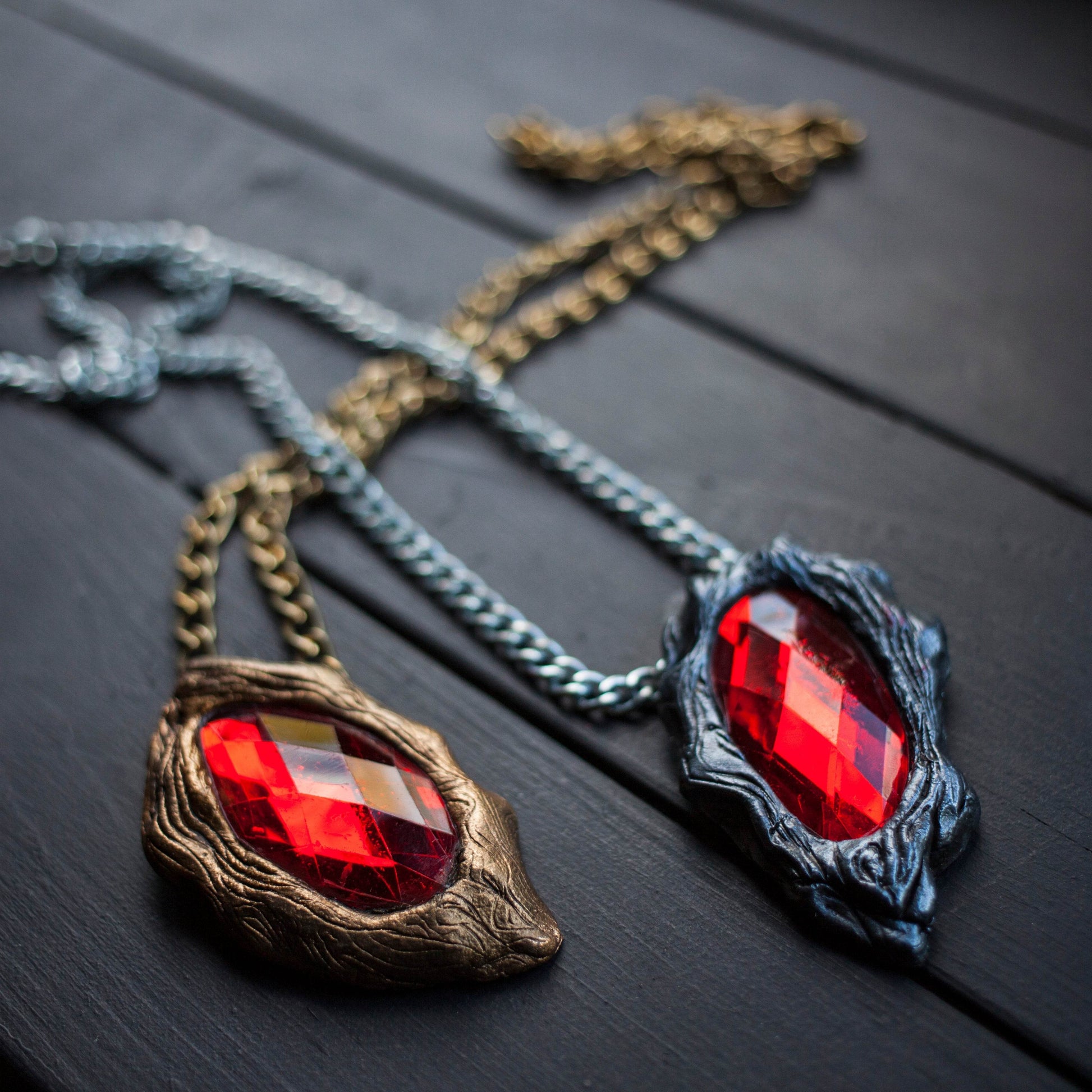 Devil May Cry 3 Vergil/Dante Cosplay Pendant - In Stock - Dante/Silver - In Stock