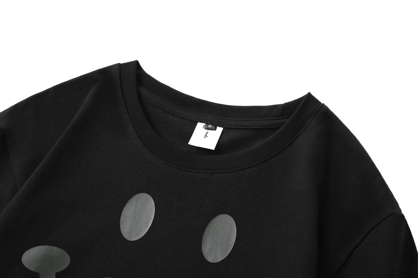 YeT007 Smiley Face Tee - S