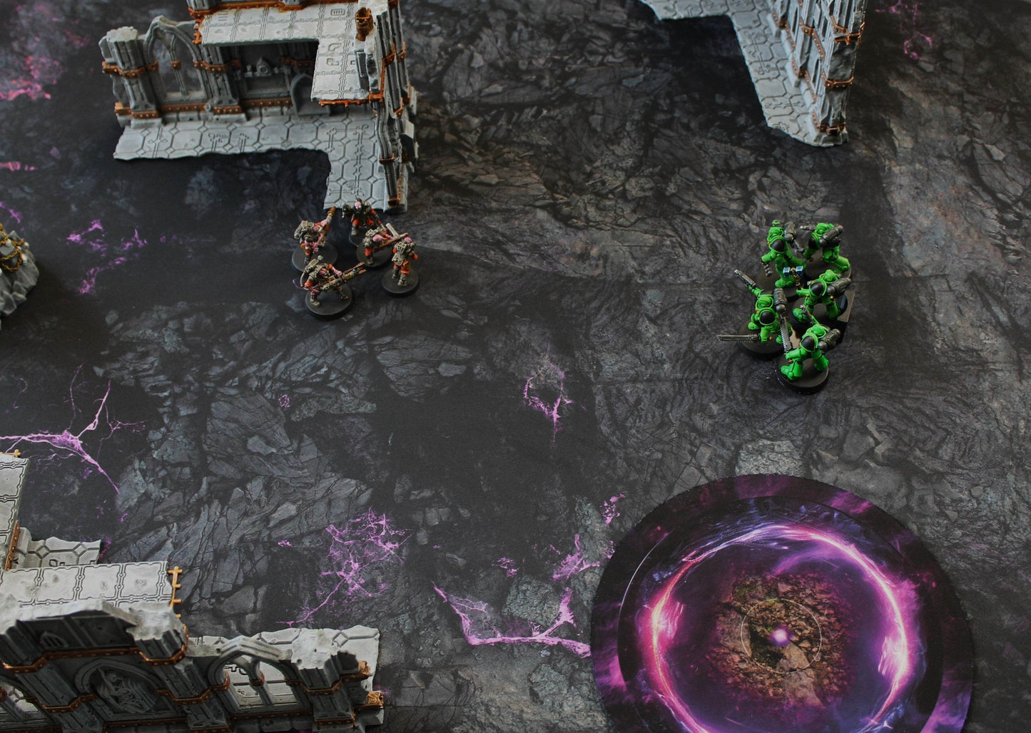 Tainted Cavern - Neoprene Battle Mat - Warhammer, AoS, 40K, Kill Team, MCP, Shatterpoint, Legion, More - 44x60