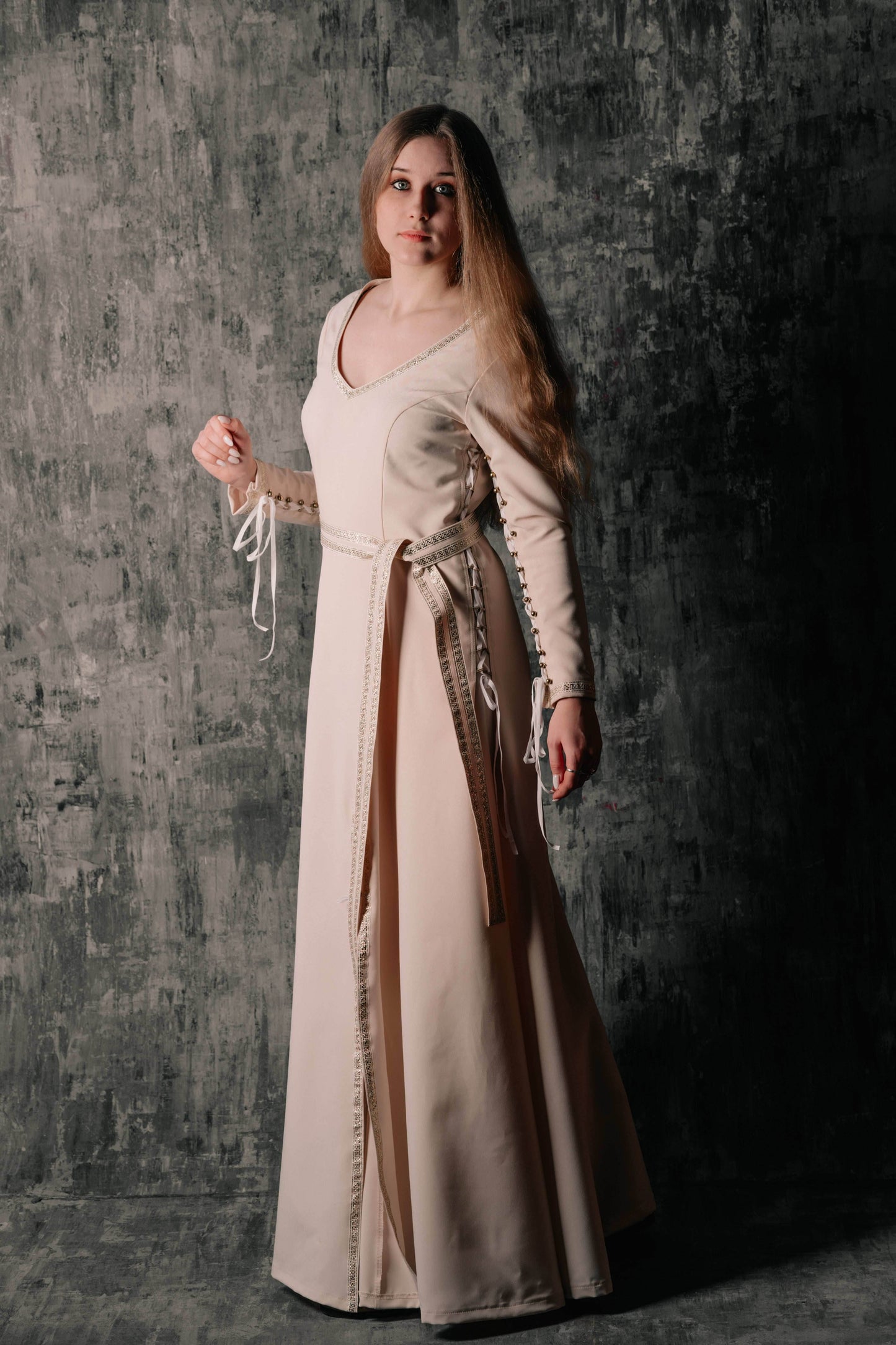 Elegant Lace-Up Beige Dres - S / Beige