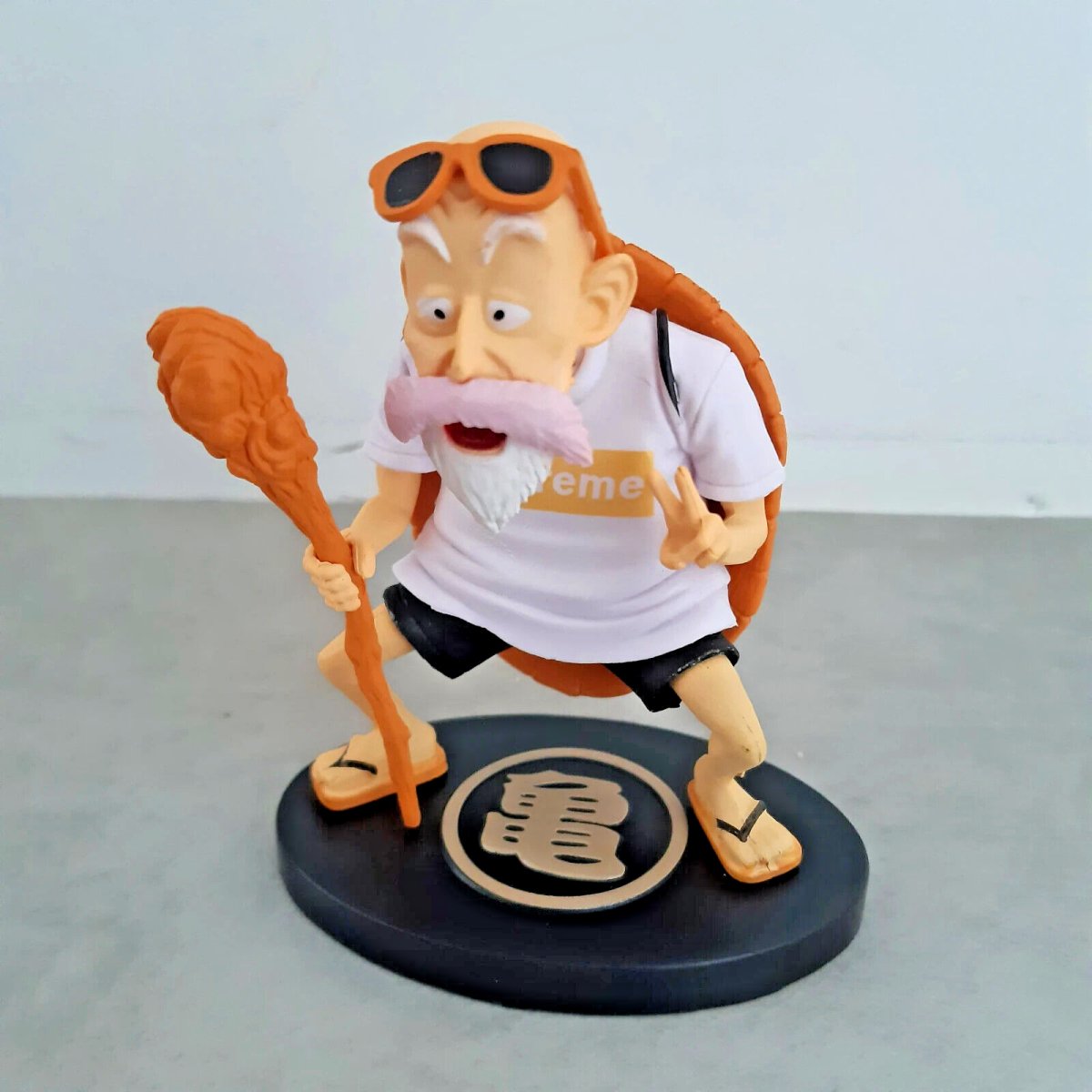 Master Roshi Dragon Ball Z Anime Figure, Turtle Hermit Kamehameha Sensei Dragon Ball Z Figurines 10 cm / 4 in