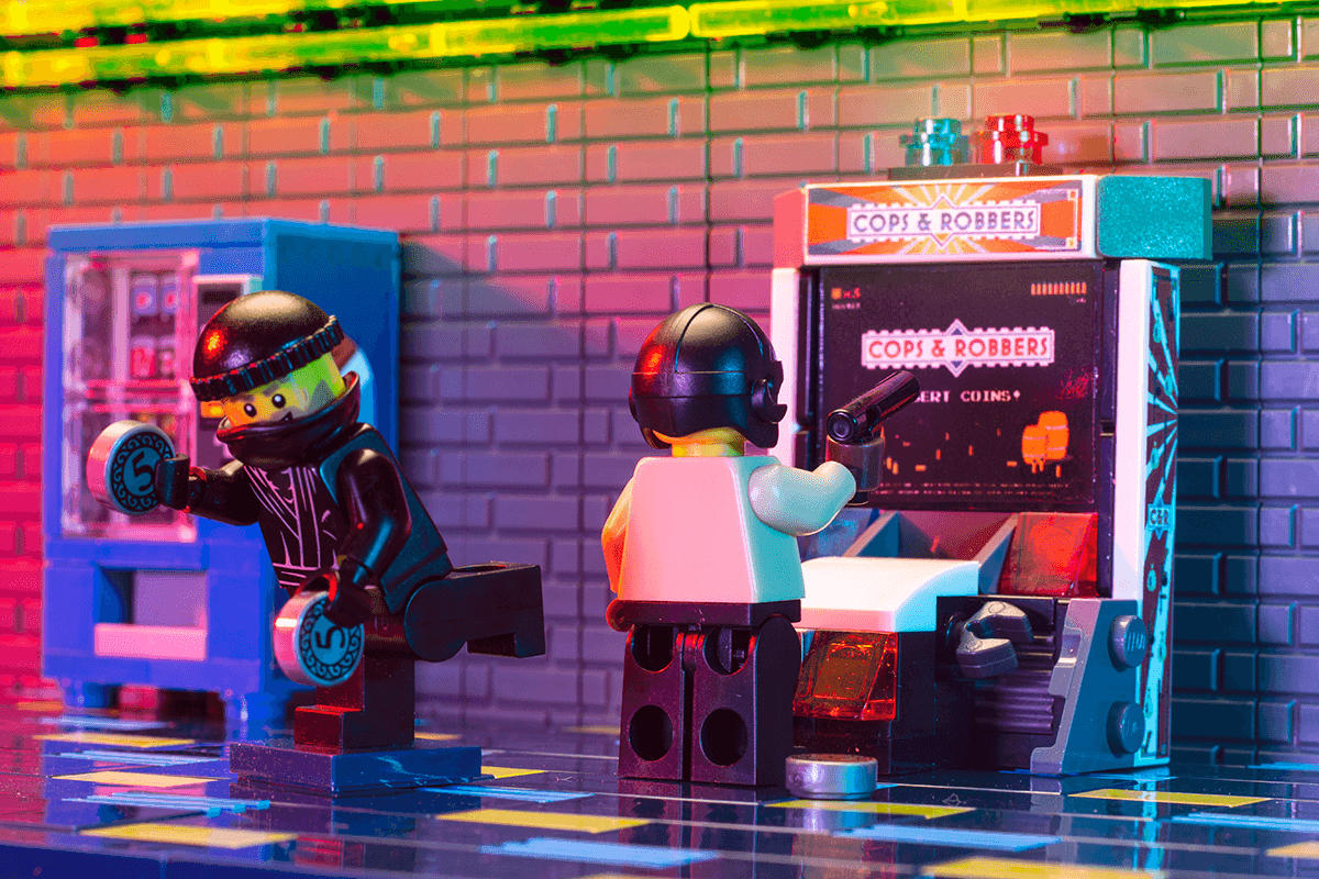 B3 Customs® Cops & Robbers Arcade Game - 