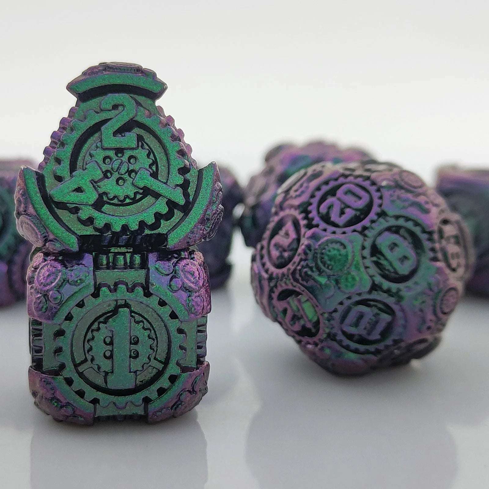 Gear solid metal cyberpunk dice set gradation green purple