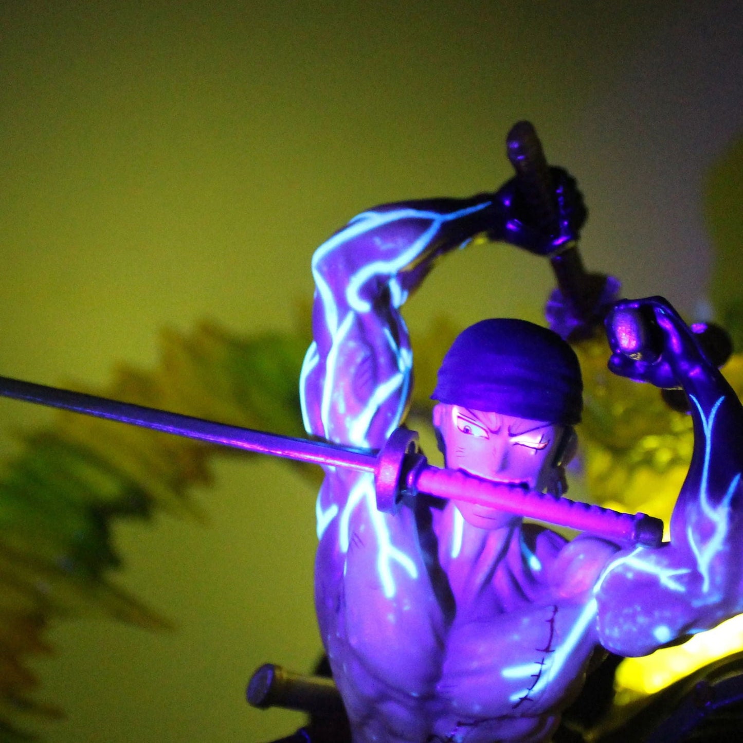 Roronoa Zoro Santoryu Style Armament Haki LED Anime Figurine, One Piece Figurines PVC Statue Collectible 30cm