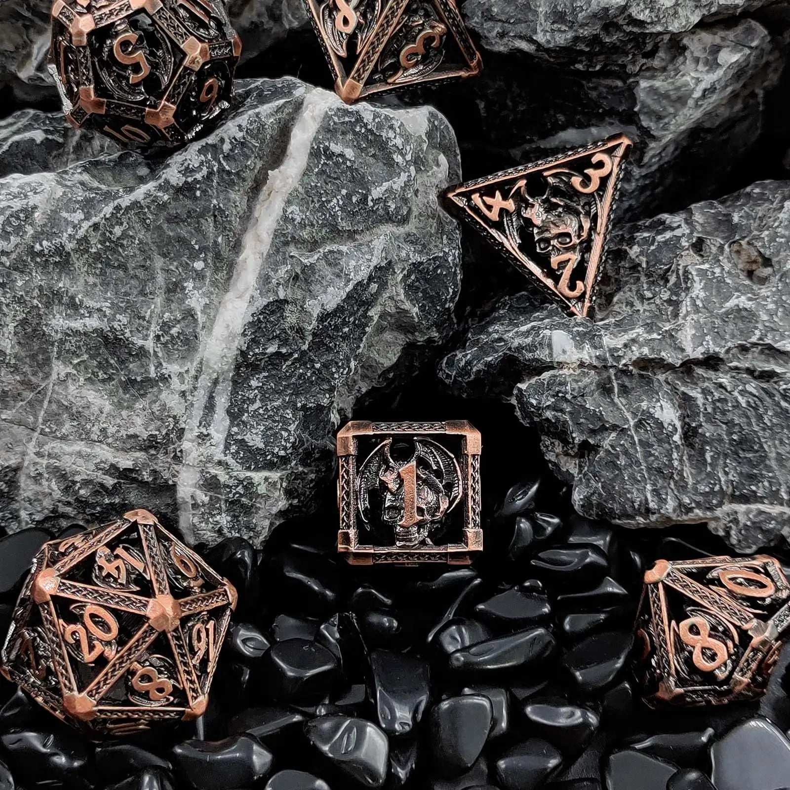 Cool Metal Skull Flying Dragon Hollow DND Dice Set
