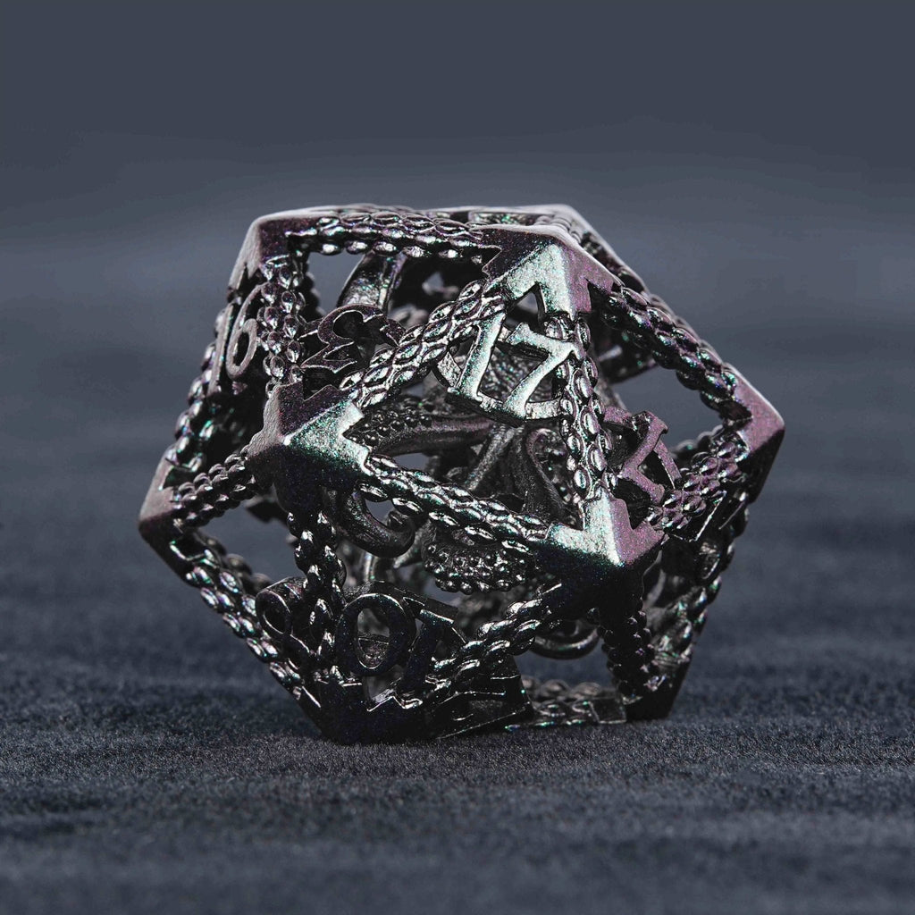 Cthulhu-Octopus Monster Purple Green Metal Hollow Dice Set