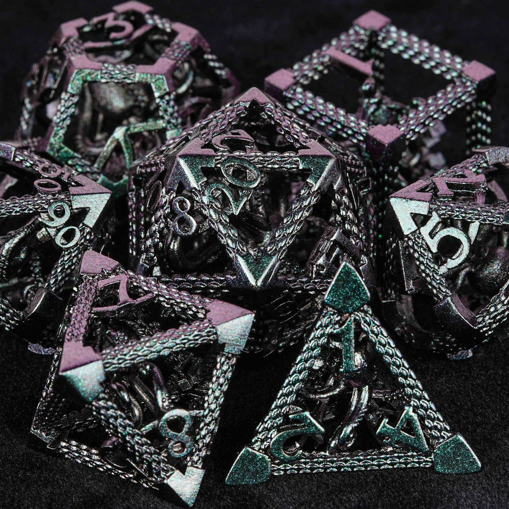 Cthulhu-Octopus Monster Purple Green Metal Hollow Dice Set