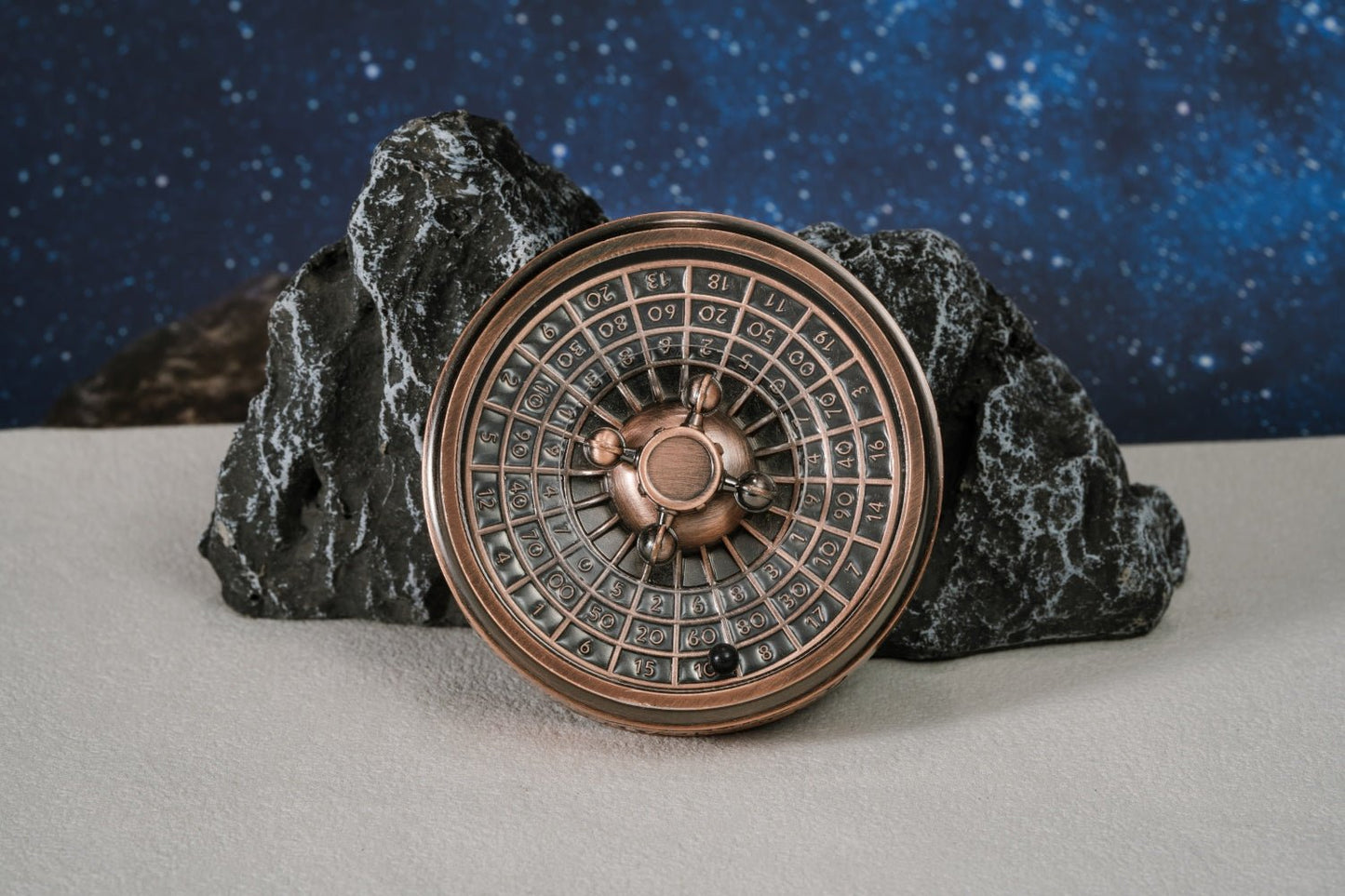 Dice Spinner — Multi-Functional Metal Wheel of Fortune DND Dice Spinner