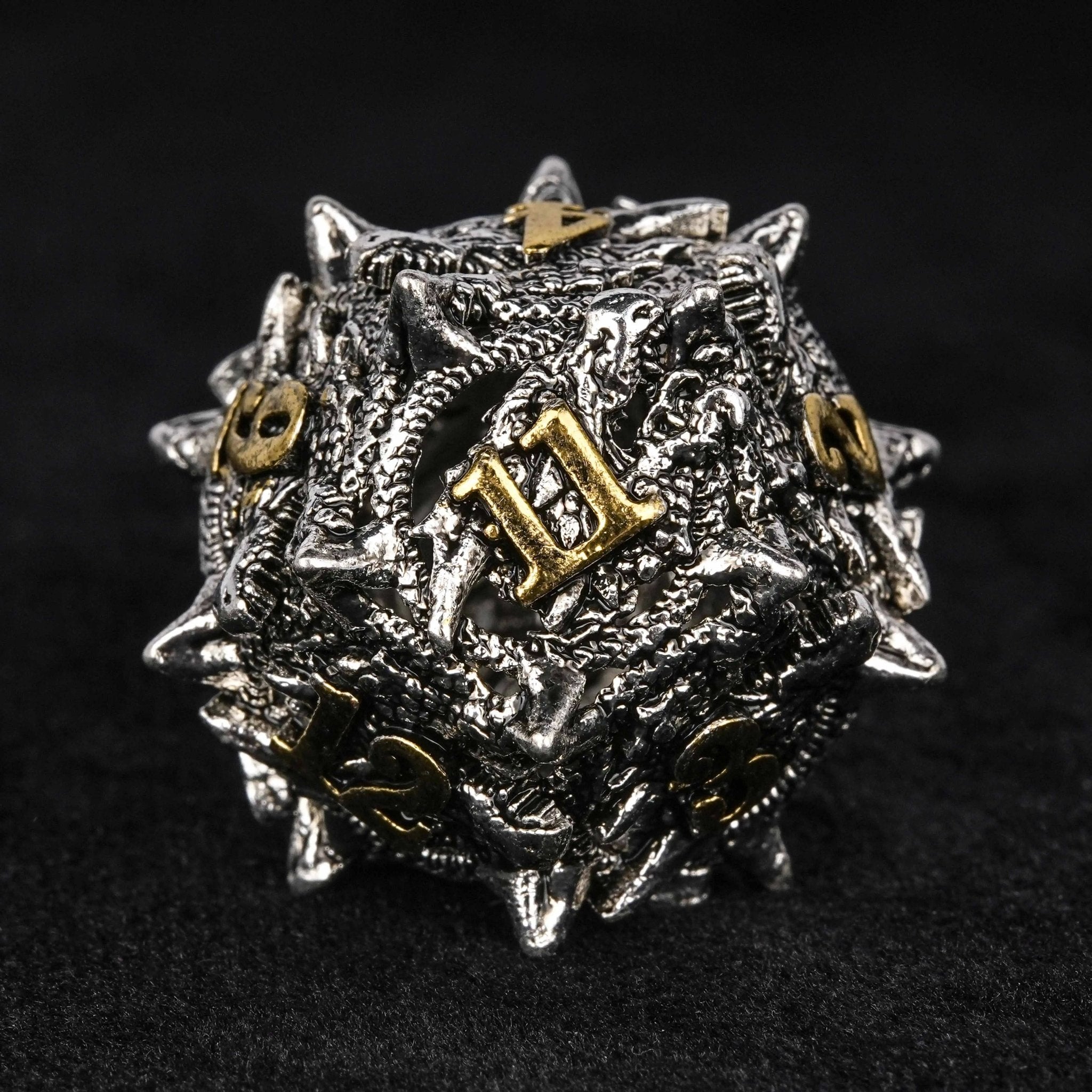 dungeons and dragons silver shaped dragon head metal hollow dice set