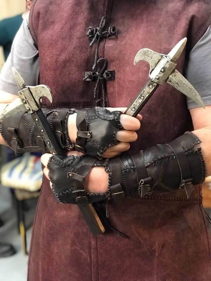 Ivar battler leather glove (Vikings) - one right-hand glove / Brown (as on photo)