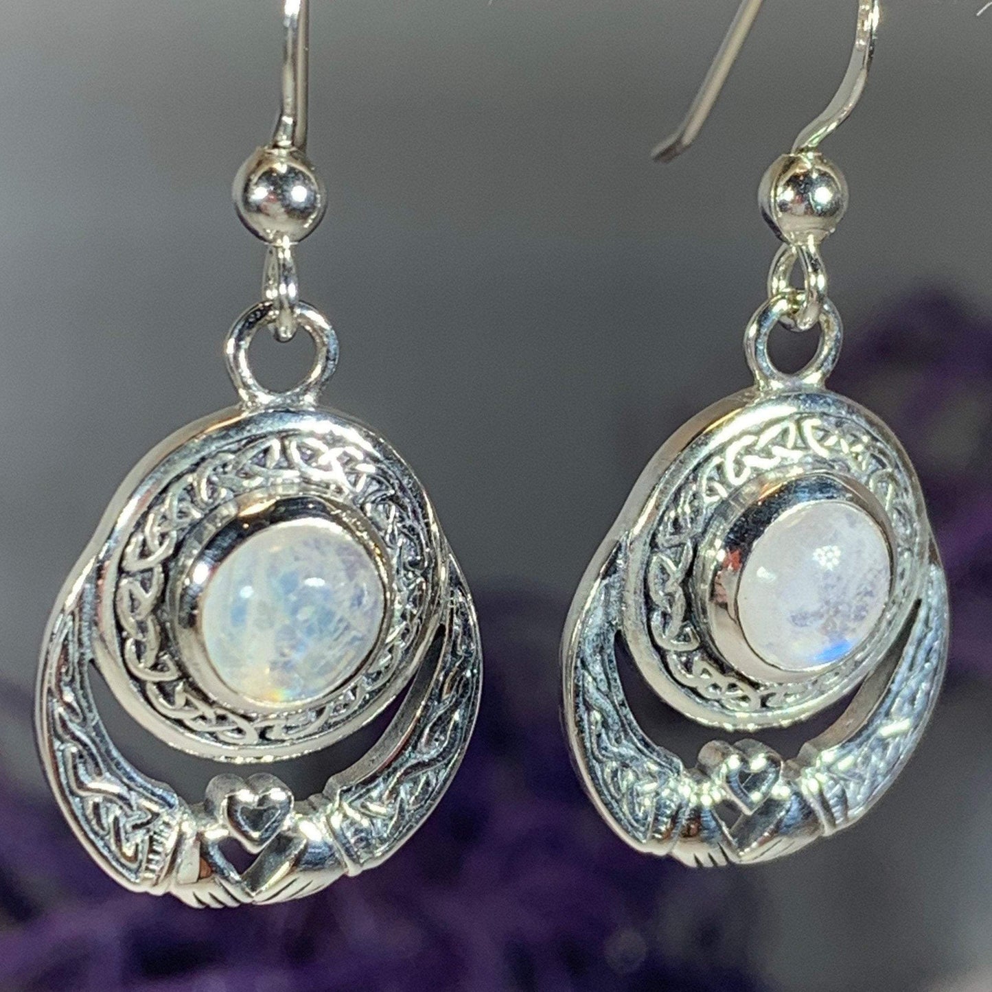 Tess Claddagh Earrings