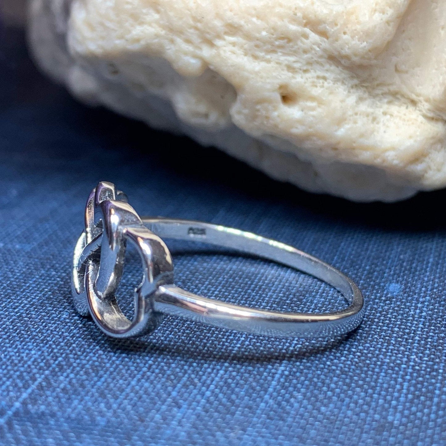 Milis Celtic Heart Ring
