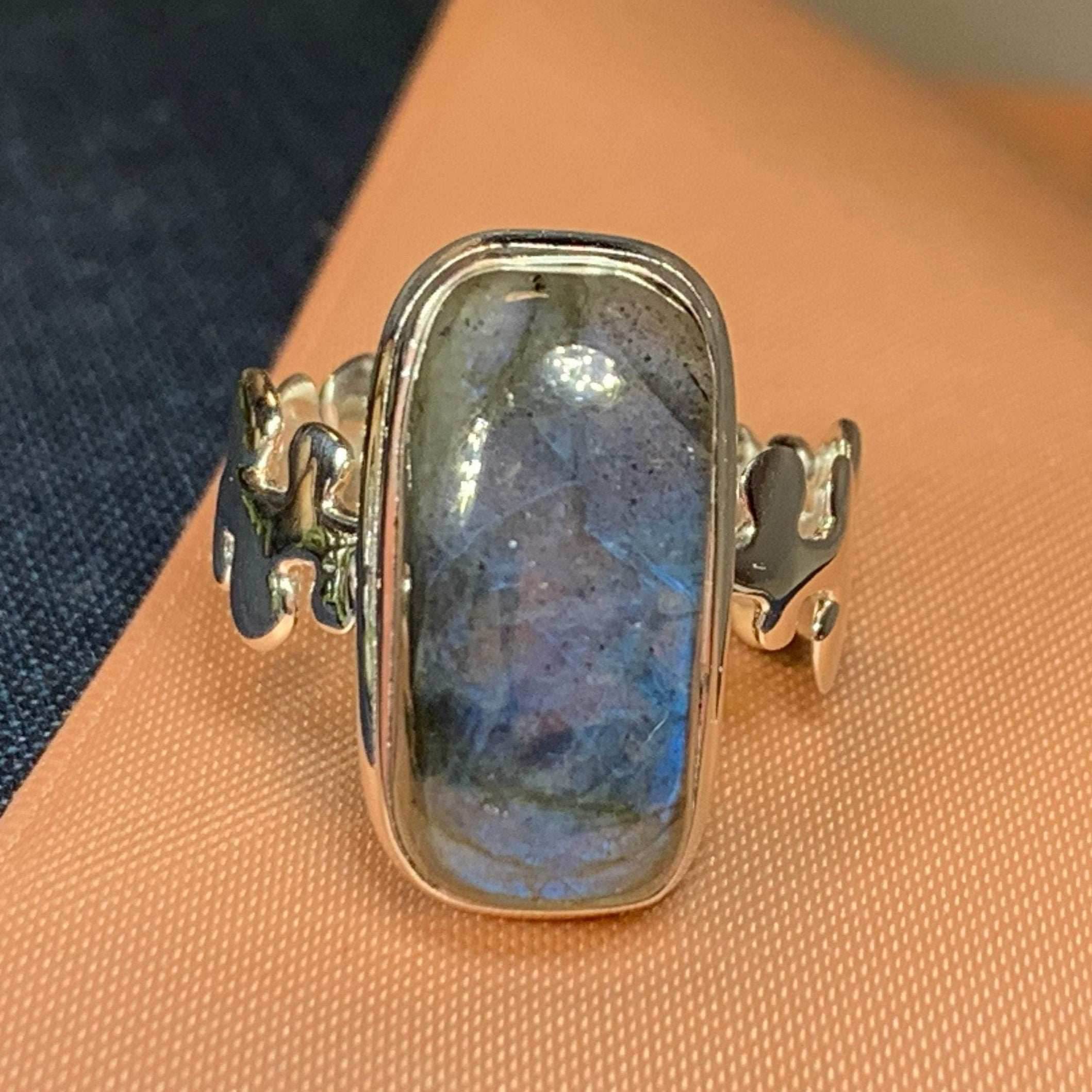 Mists of Avalon Ring - 8 / Oval
