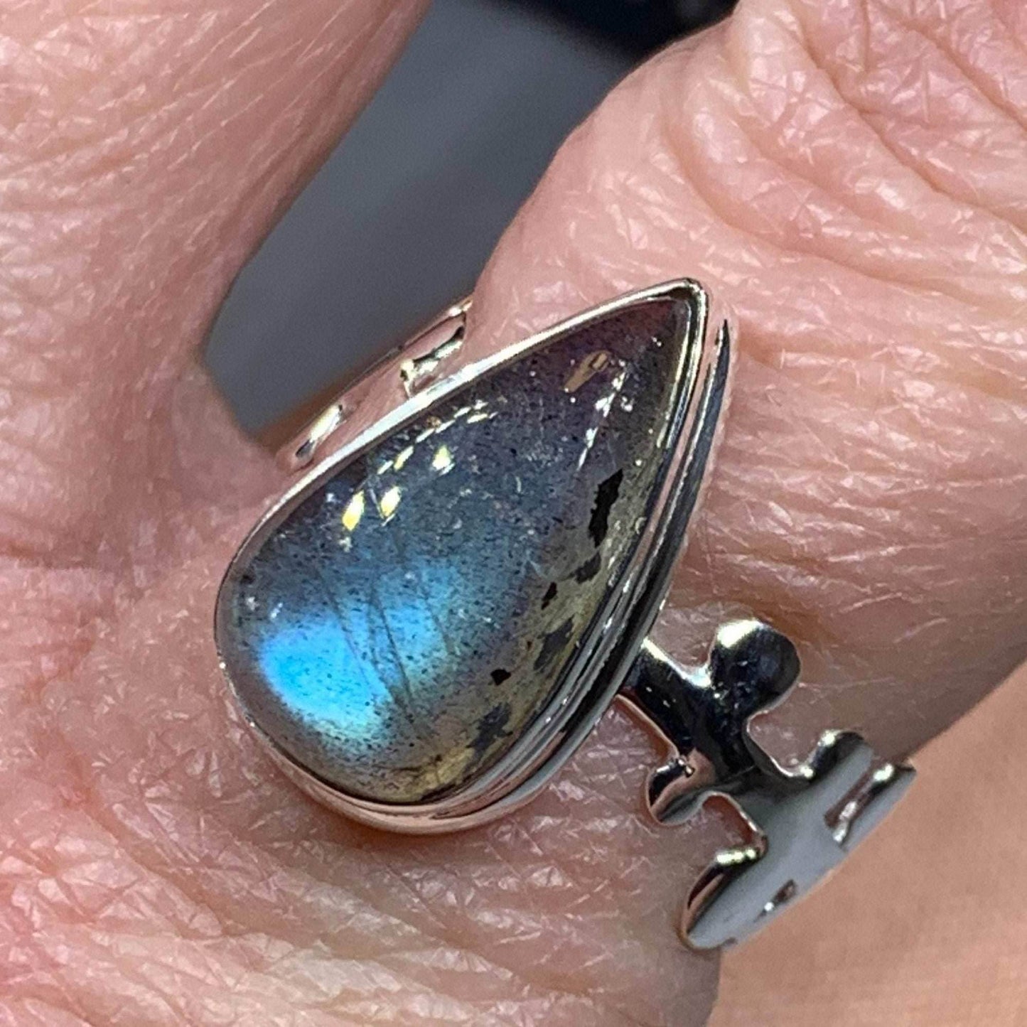Mists of Avalon Ring - 8 / Teardrop