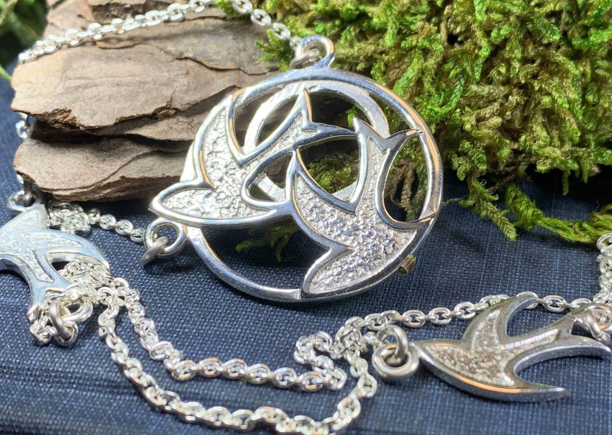 Long Peace Doves Necklace - 
