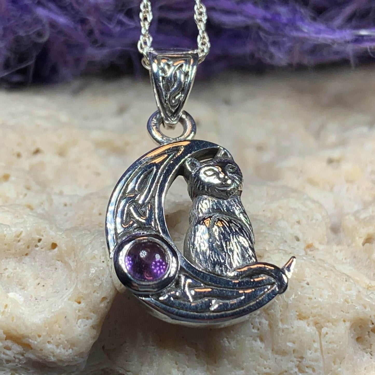 Celtic Cat in the Moon Necklace - 18 / Amethyst
